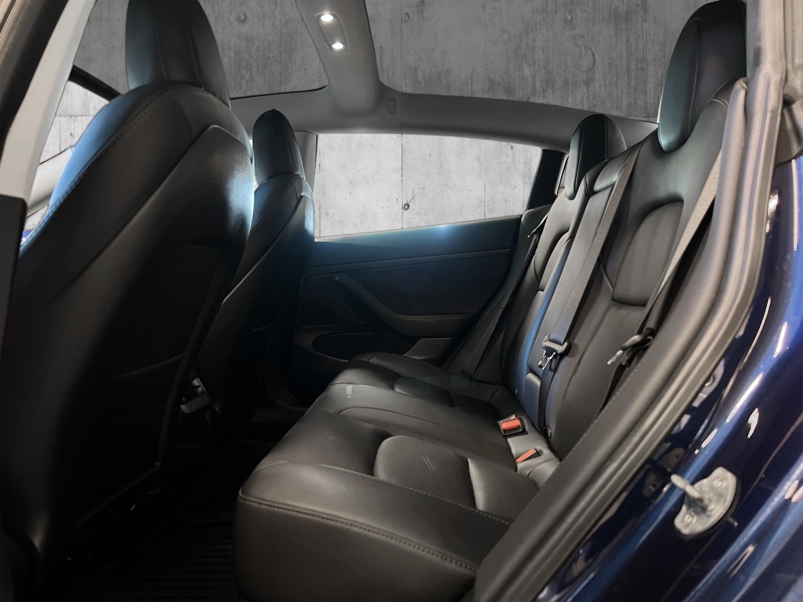 Tesla Model 3 Standard Range Plus, 325ps, 2020