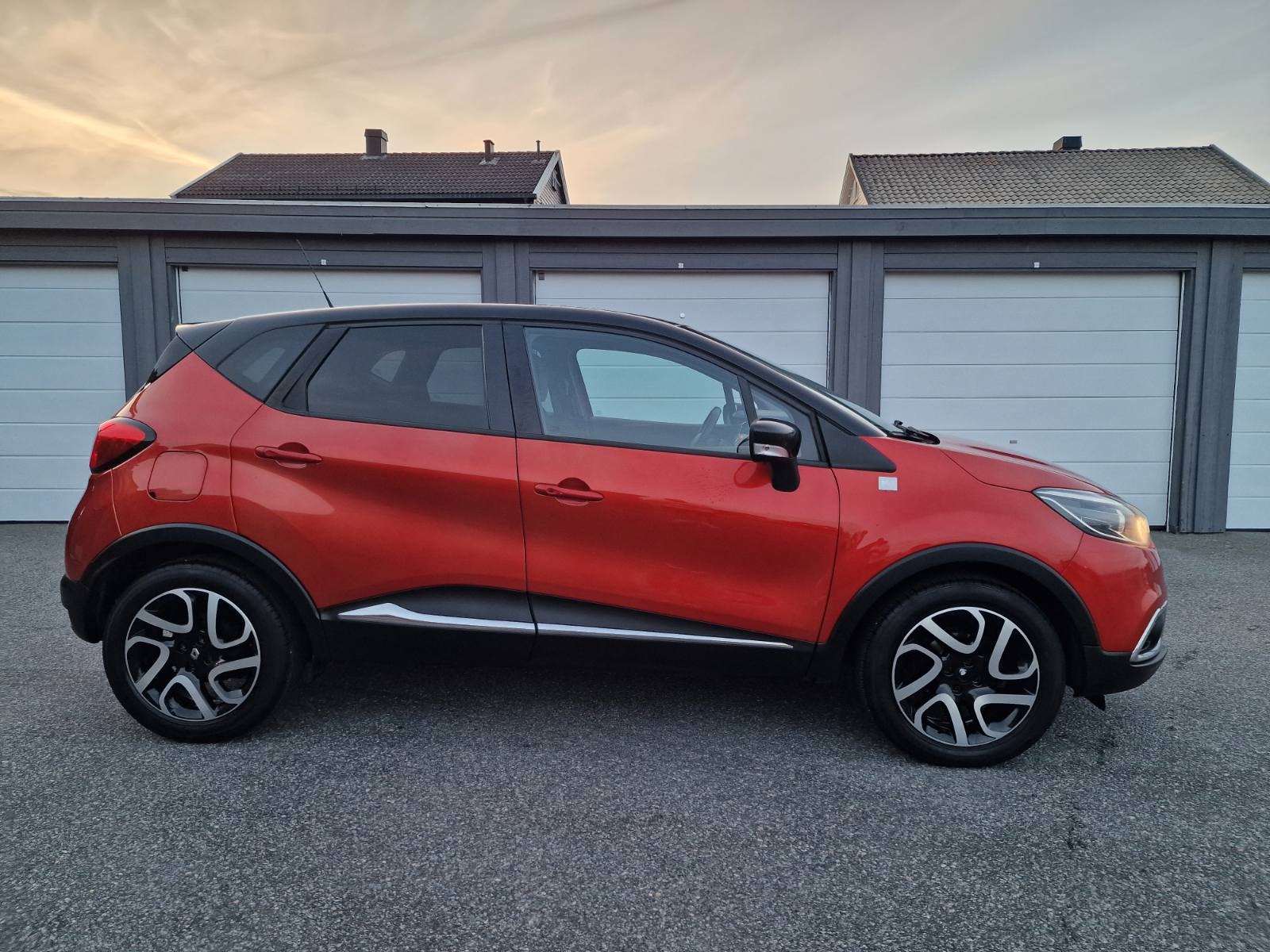 Renault Captur 0.9 TCe Manual, 5-trins, 90ps, 2015