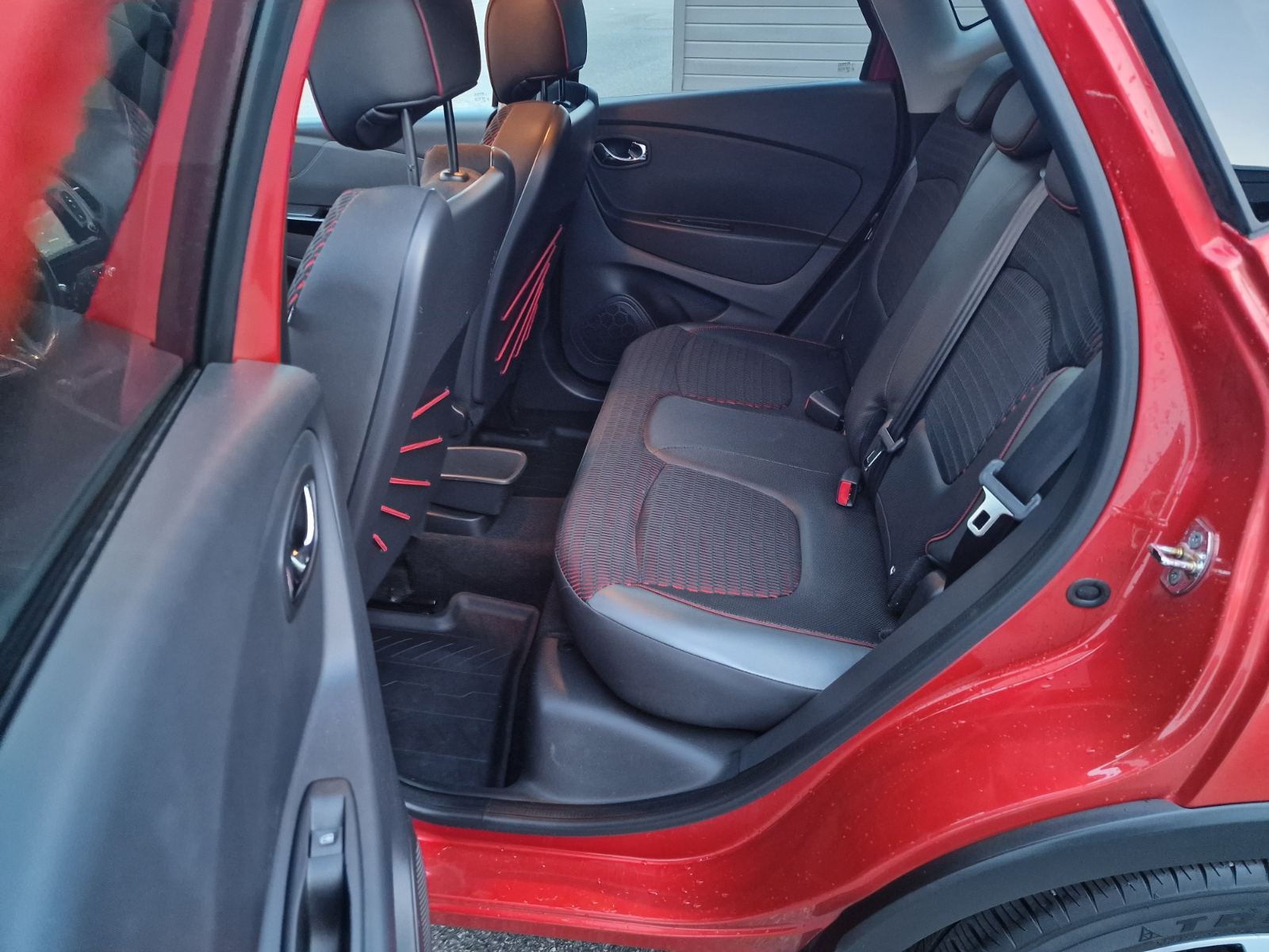 Renault Captur 0.9 TCe Manual, 5-trins, 90ps, 2015