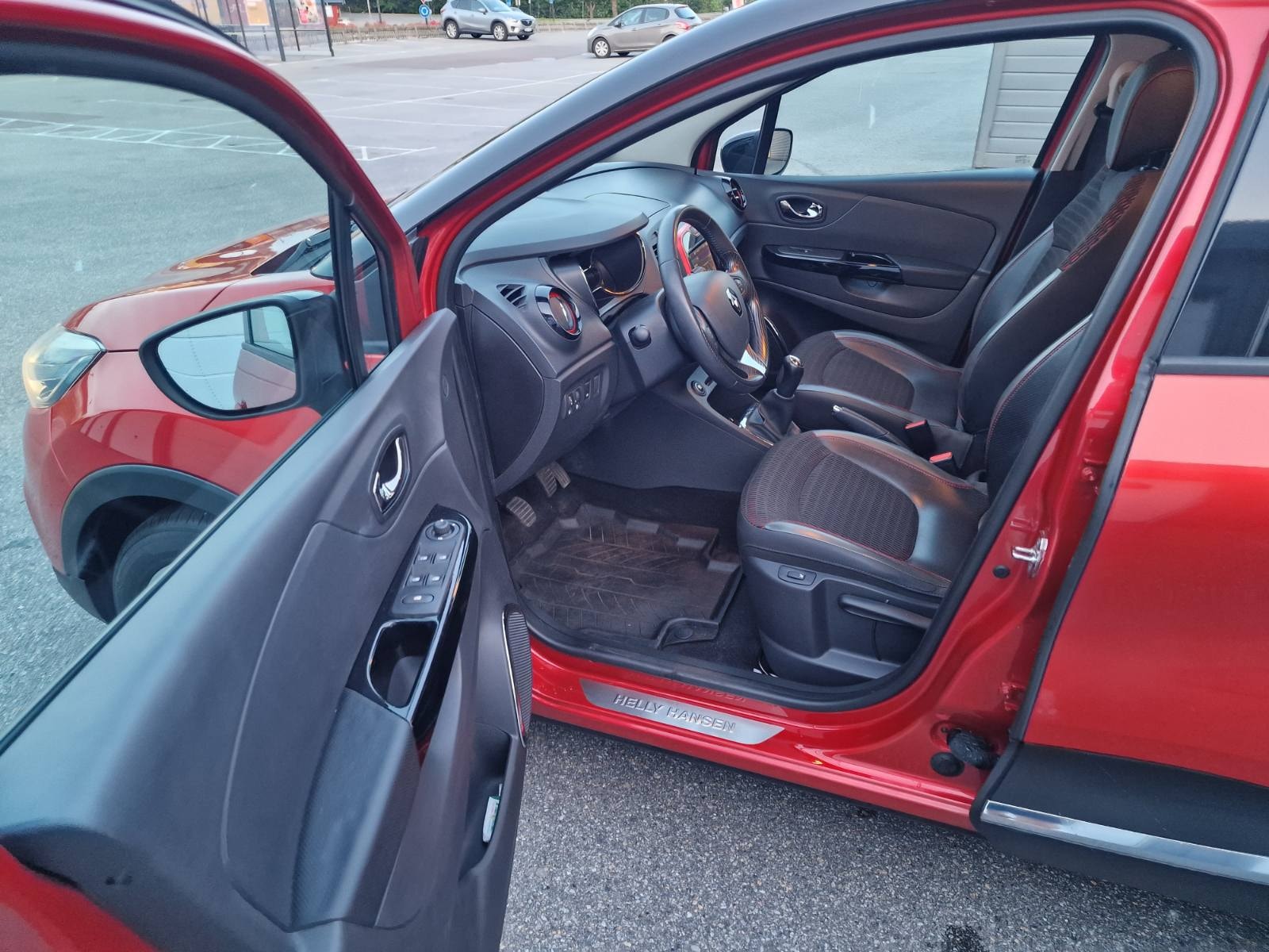 Renault Captur 0.9 TCe Manual, 5-trins, 90ps, 2015