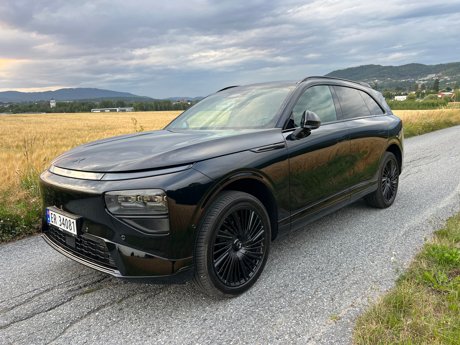 XPENG G9 Performance, 575hp, 2025