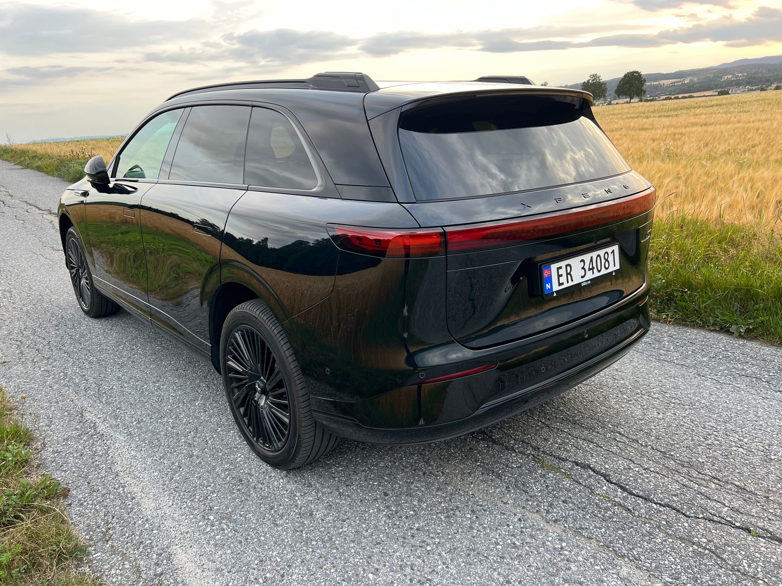 XPENG G9 Performance, 575hp, 2025