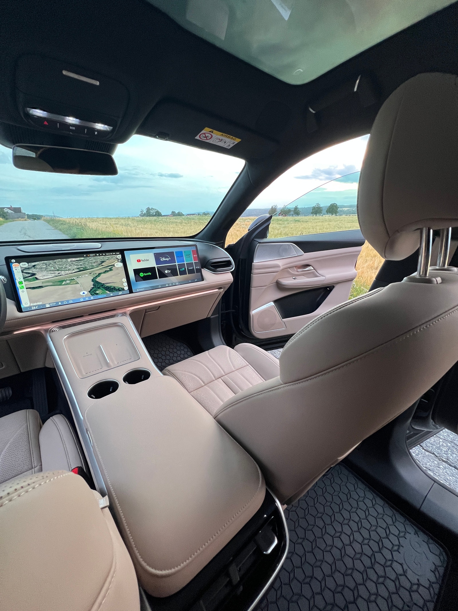 XPENG G9 Performance, 575hp, 2025