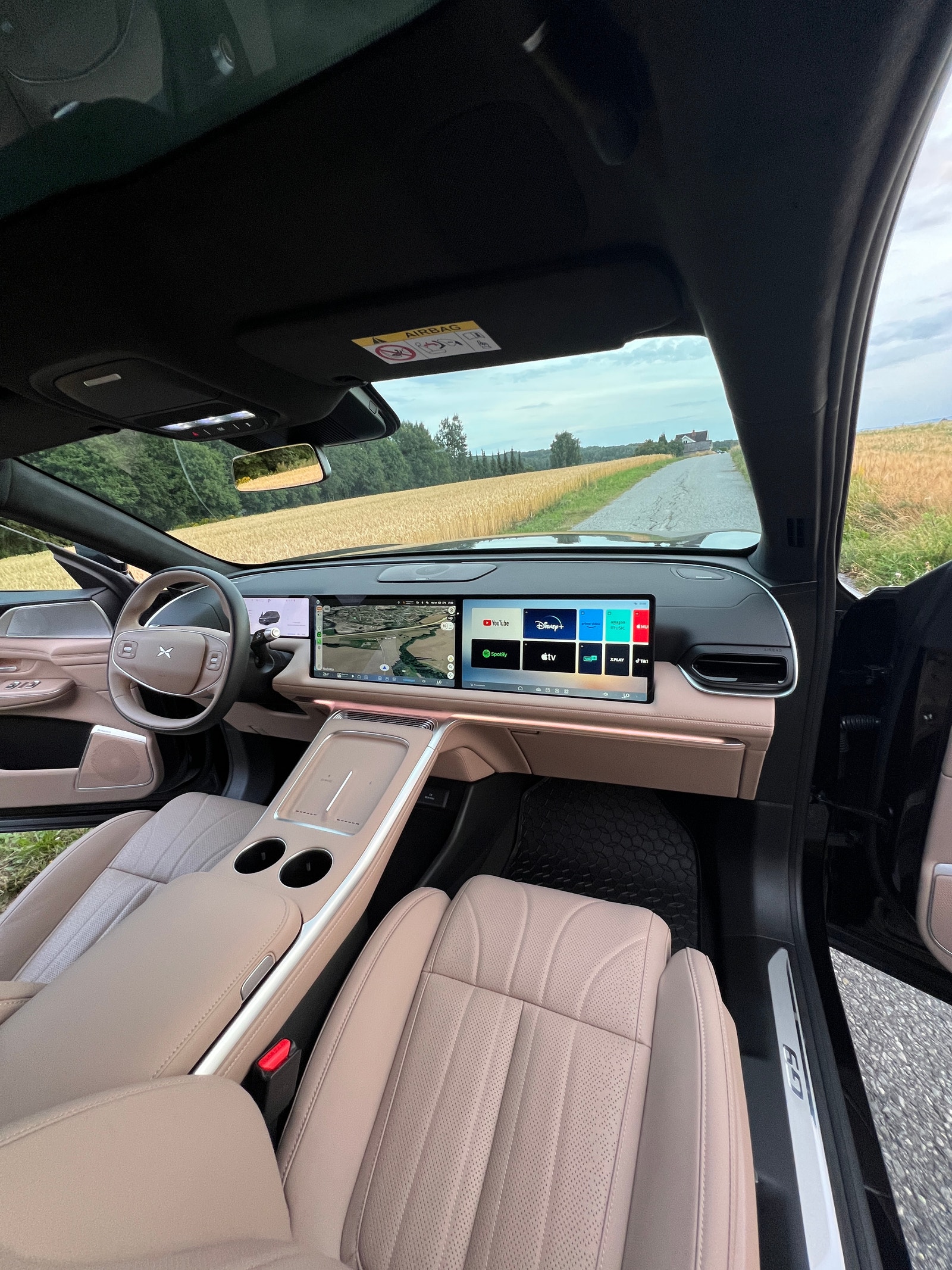XPENG G9 Performance, 575hp, 2025