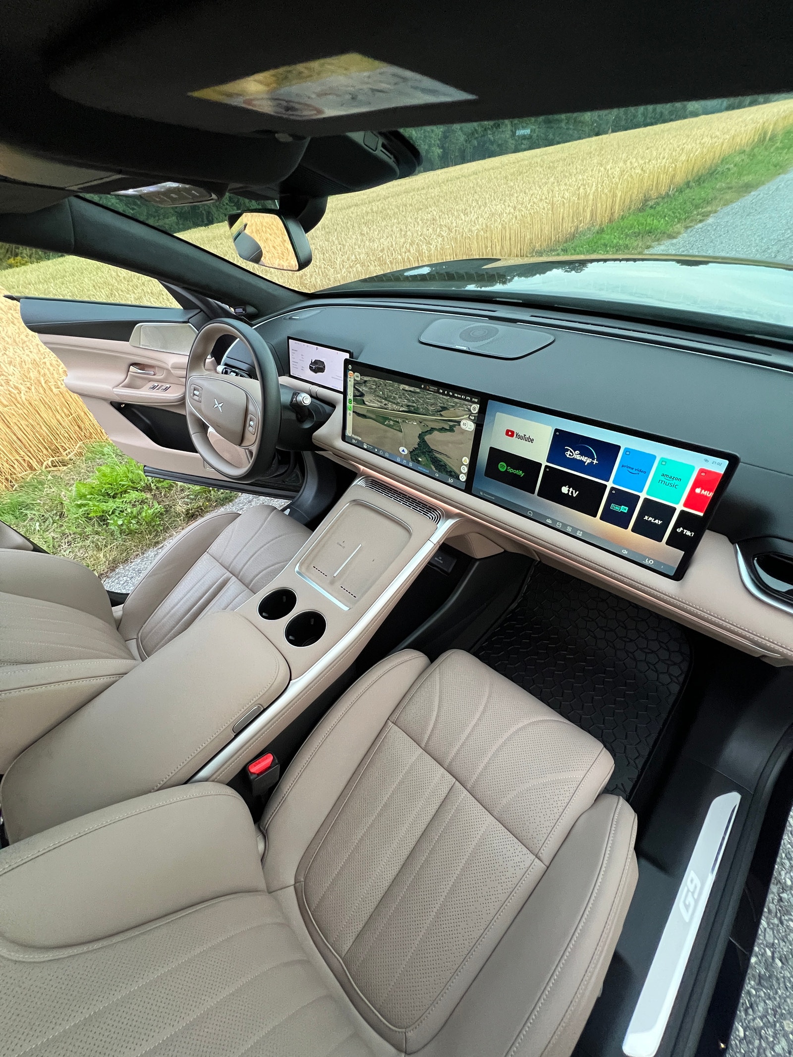 XPENG G9 Performance, 575hp, 2025