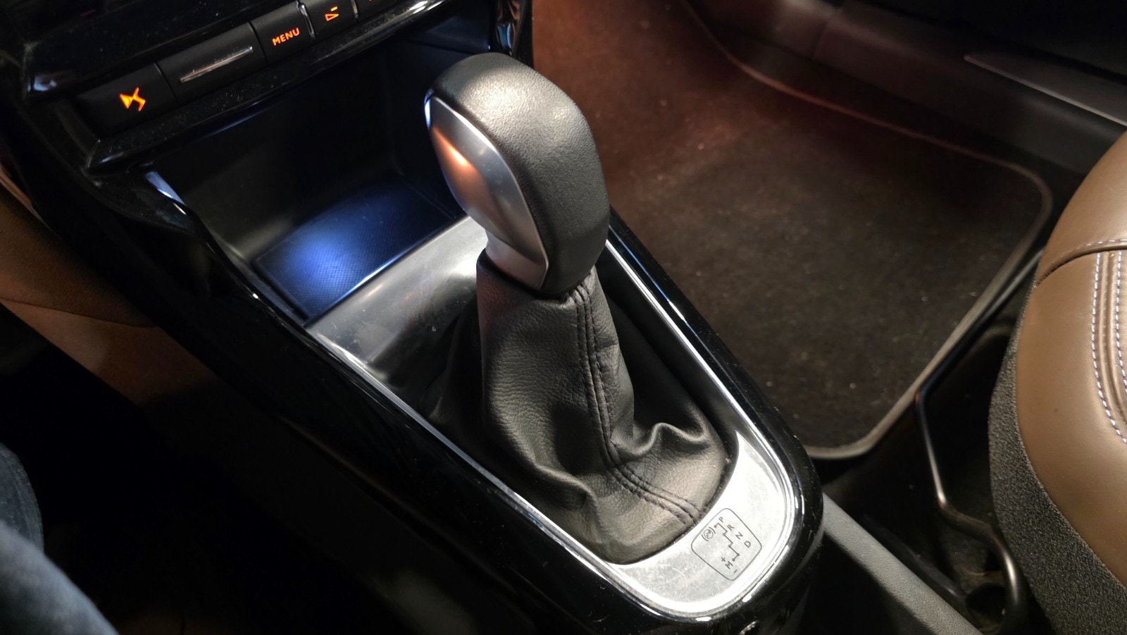 DS 3 1.2 PureTech VTi Automatic, 110hp, 2016