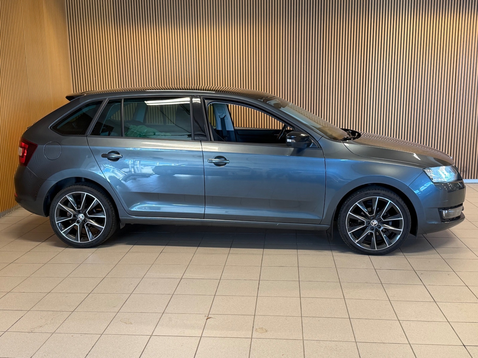 Škoda Rapid Spaceback 1.2 TSI DSG Sequential, 7-trins, 90ps, 2016