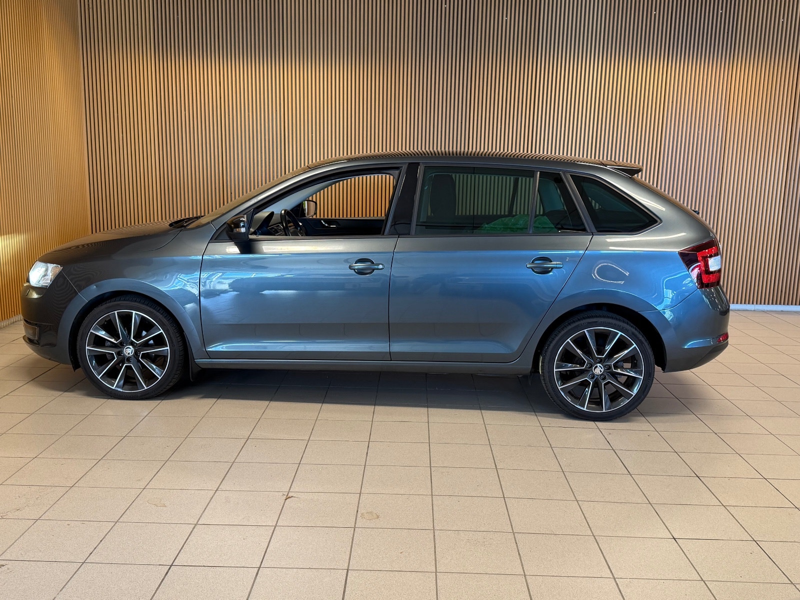 Škoda Rapid Spaceback 1.2 TSI DSG Sequential, 7-trins, 90ps, 2016