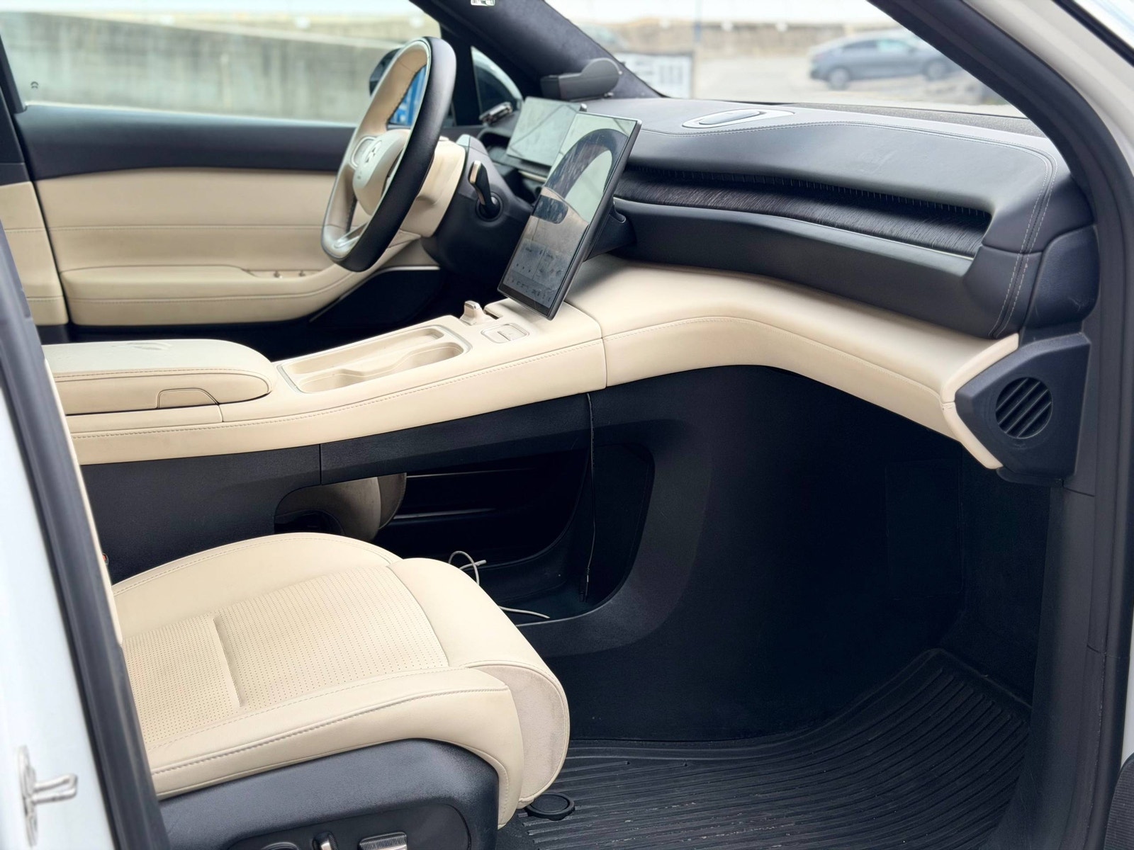 NIO EL6 Long Range, 490hp, 2024