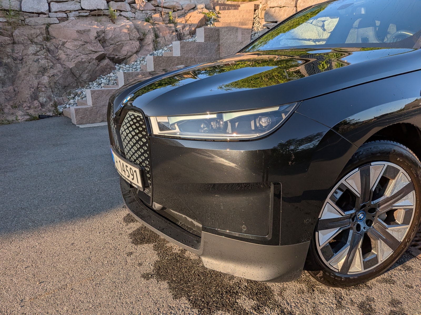BMW iX xDrive40, 326hp, 2023