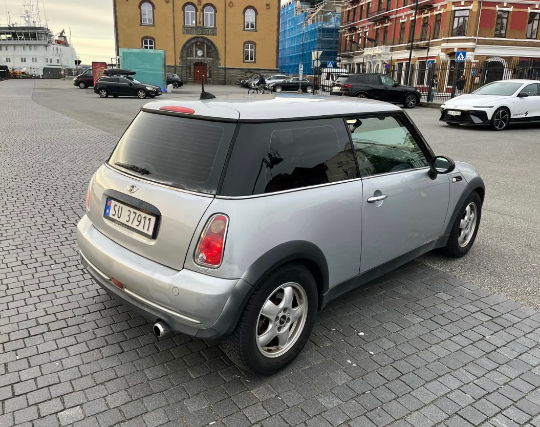 MINI One Manual, 5-trins, 90ps, 2006