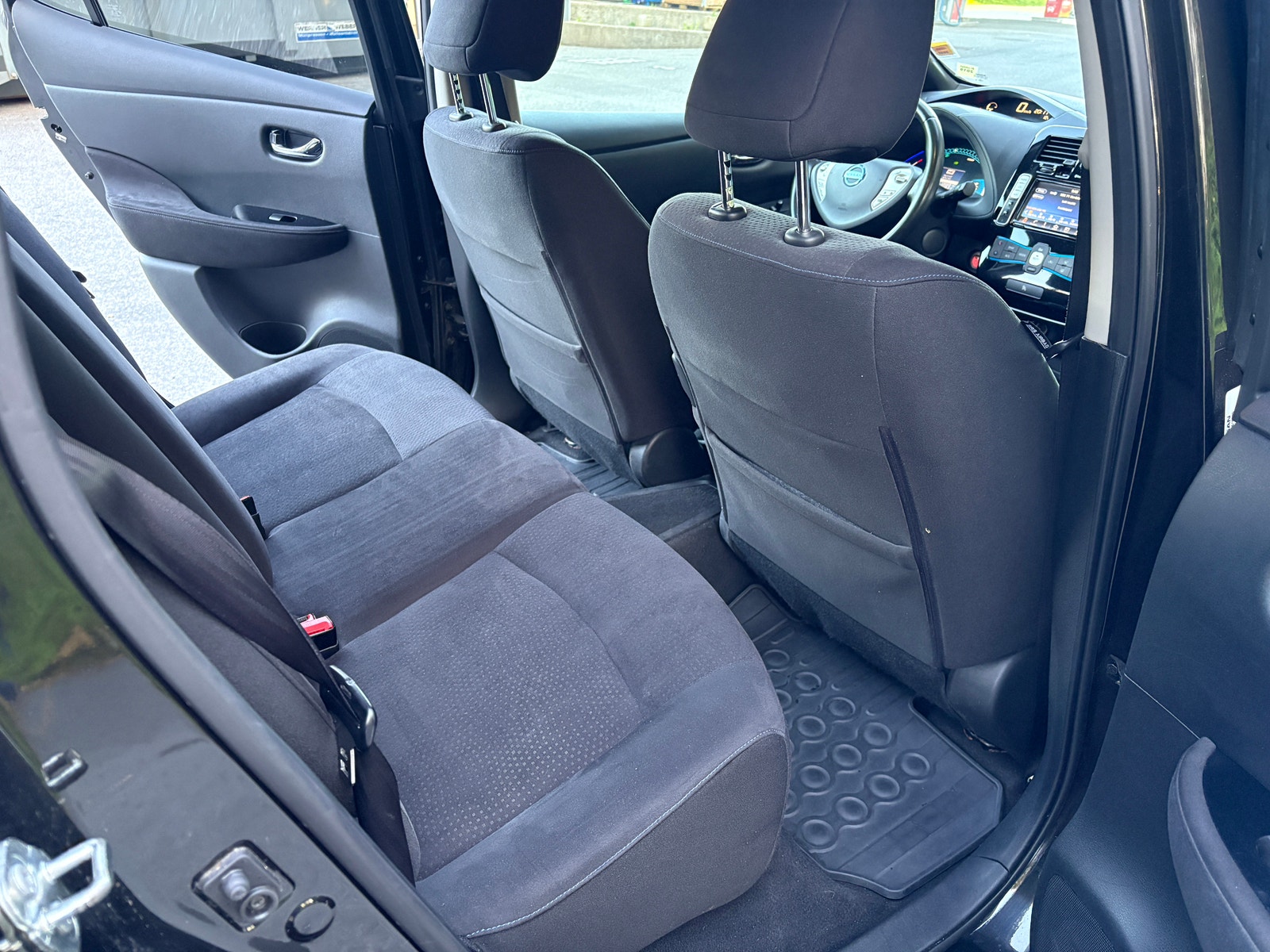 Nissan Leaf 30 kWh, 109hp, 2016