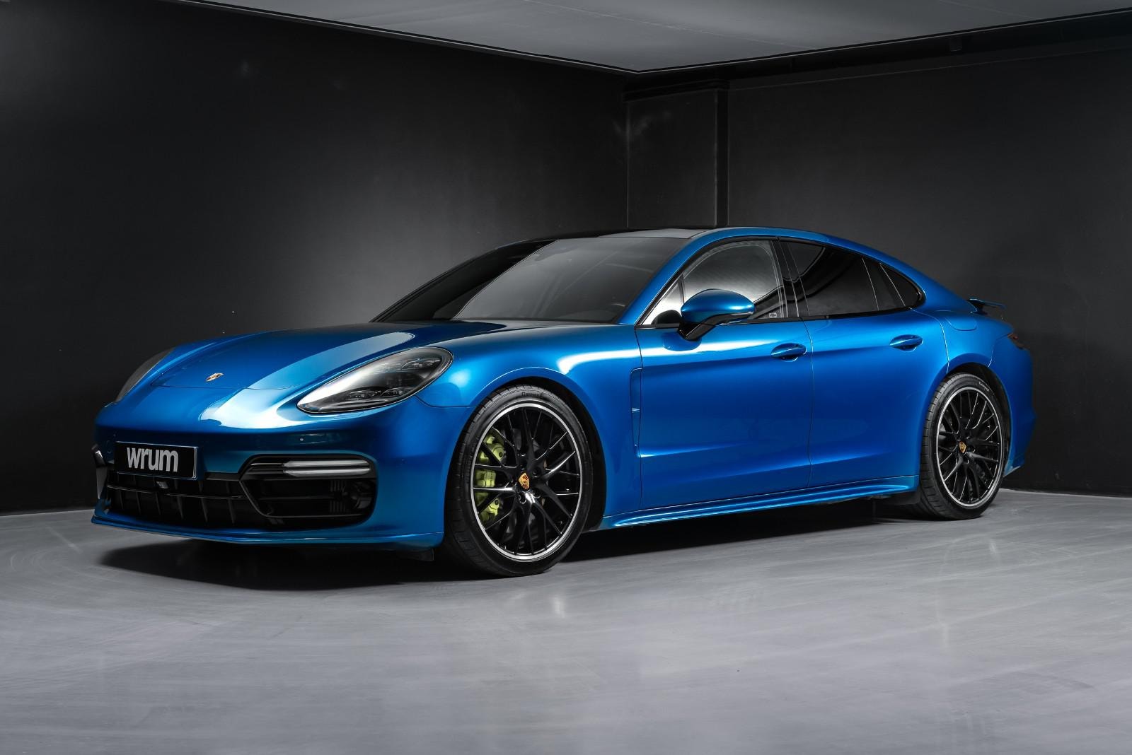 Porsche Panamera 4 E-Hybrid PDK, 462hp, 2017