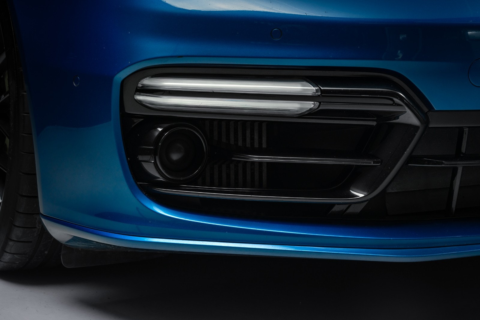 Porsche Panamera 4 E-Hybrid PDK, 462hp, 2017