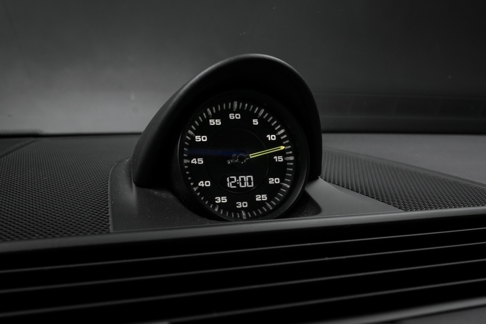 Porsche Panamera 4 E-Hybrid PDK, 462hp, 2017