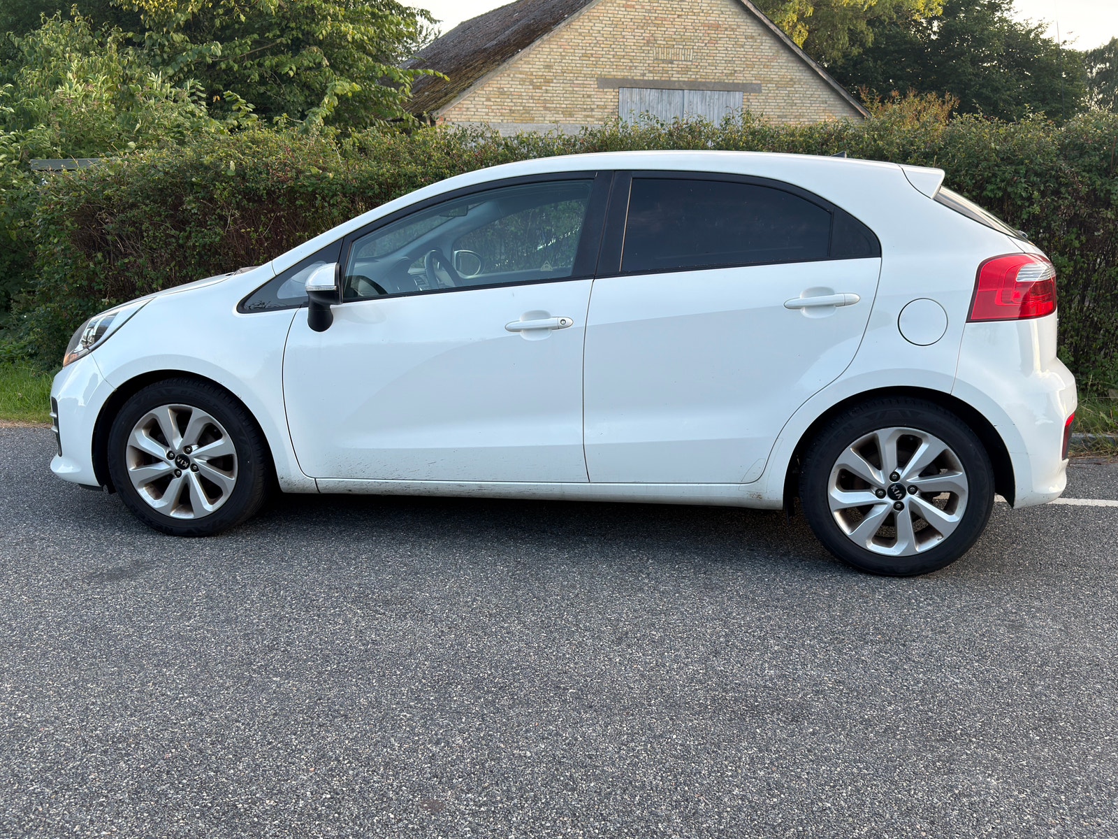 Kia Rio 5-door 1.2 CVVT Manual, 5-trins, 84ps, 2016