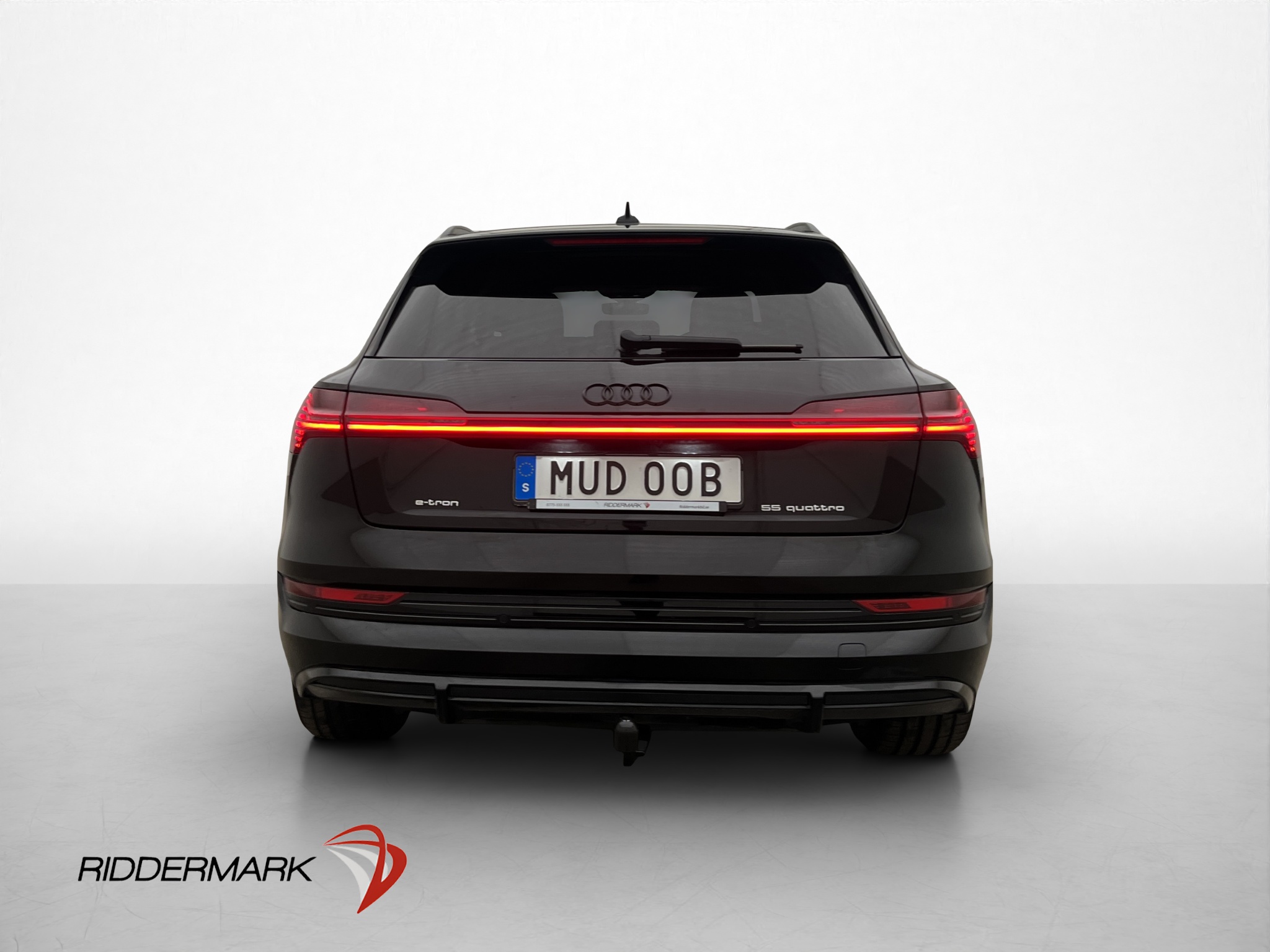 Audi e-tron 55 quattro, 408ps, 2021