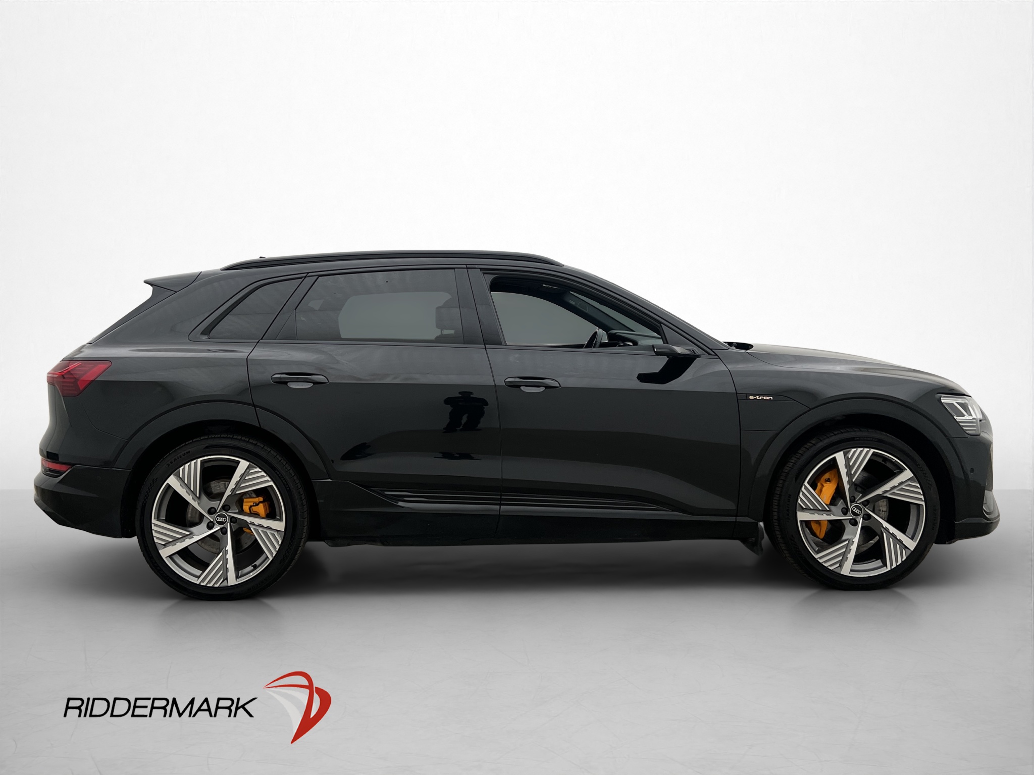 Audi e-tron 55 quattro, 408ps, 2021