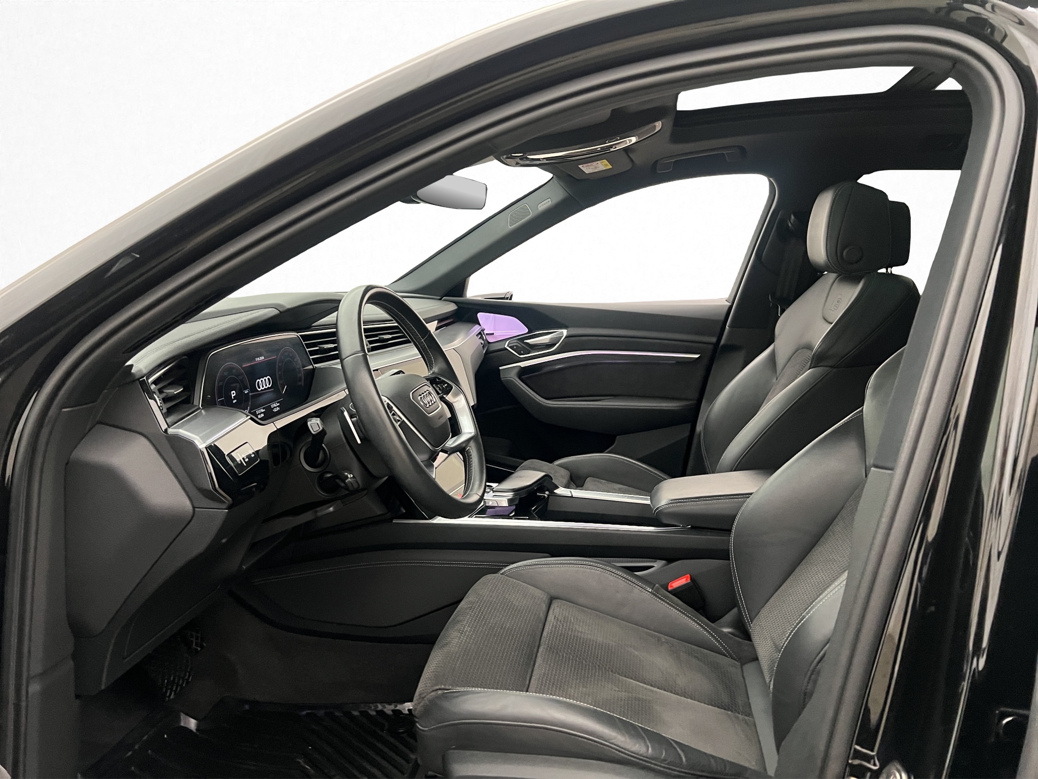 Audi e-tron 55 quattro, 408ps, 2021