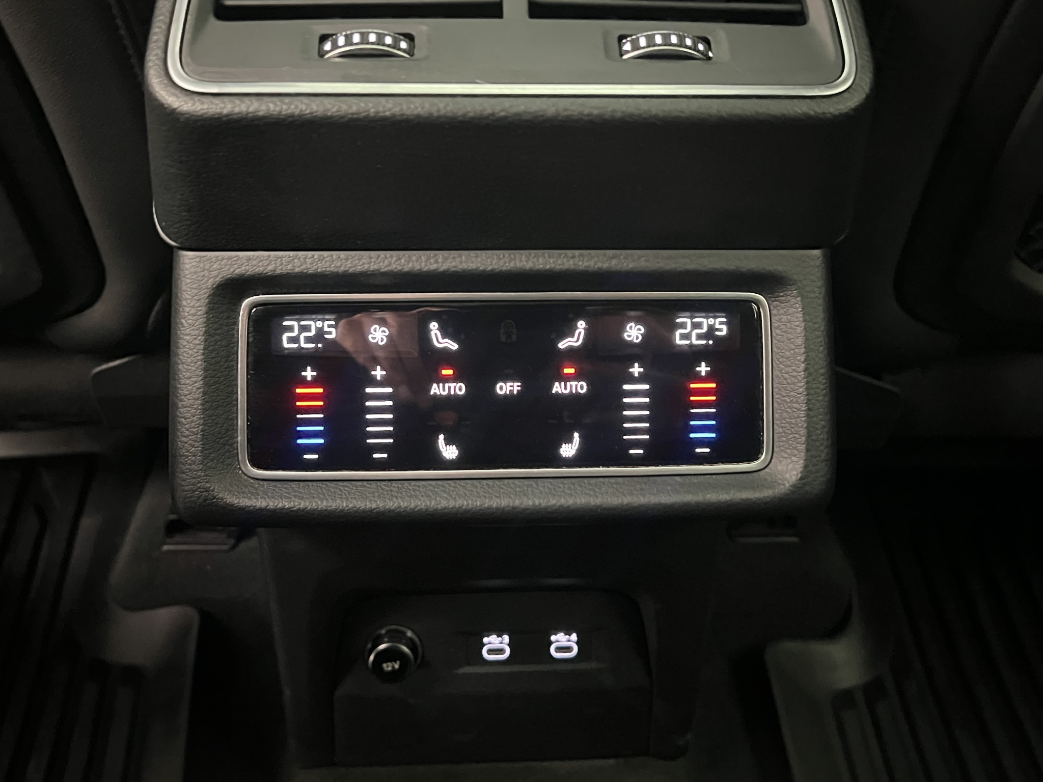 Audi e-tron 55 quattro, 408ps, 2021
