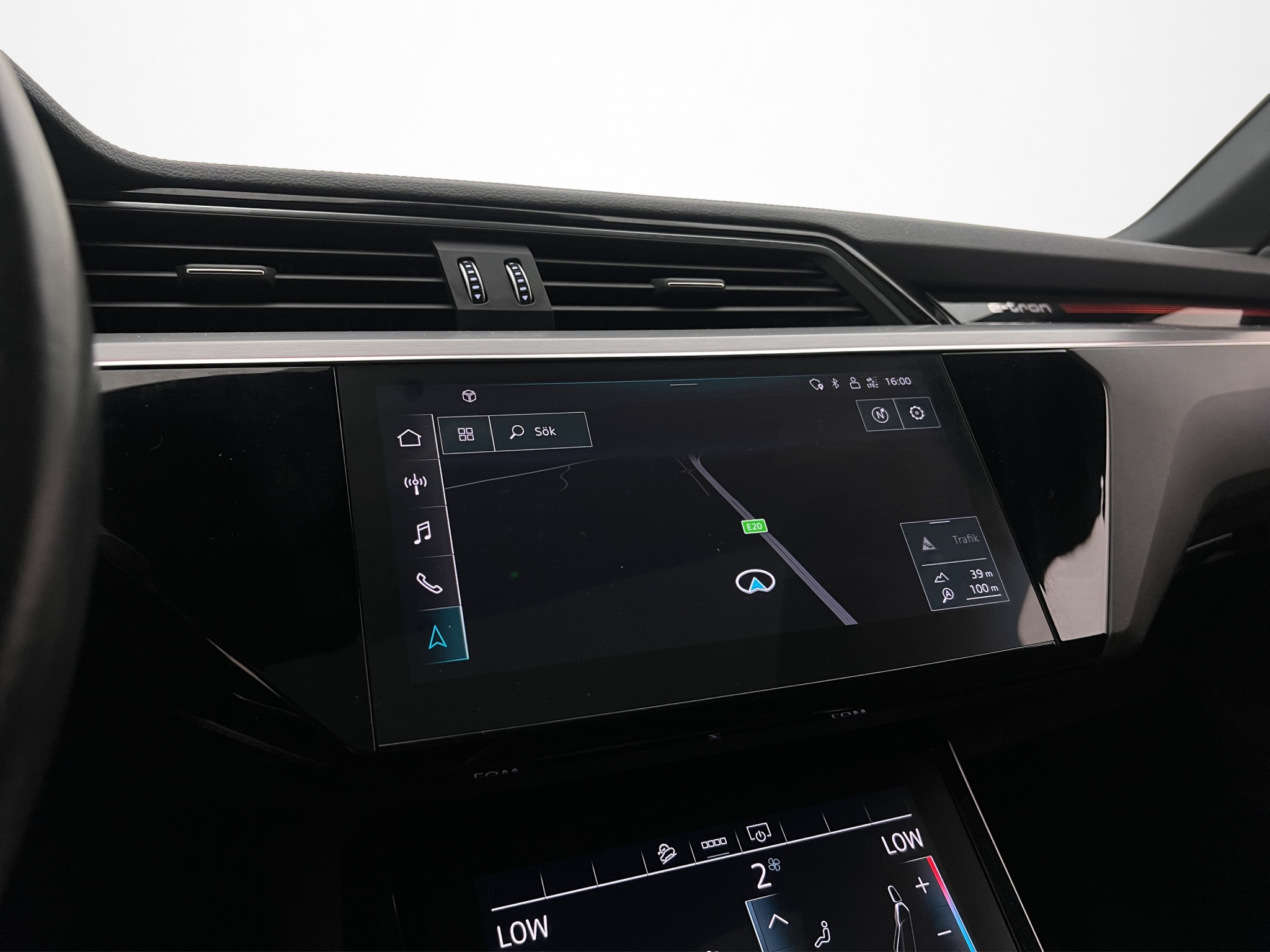 Audi e-tron 55 quattro, 408ps, 2021