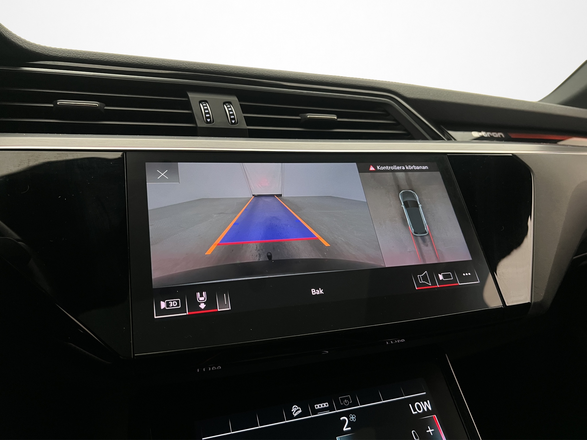 Audi e-tron 55 quattro, 408ps, 2021