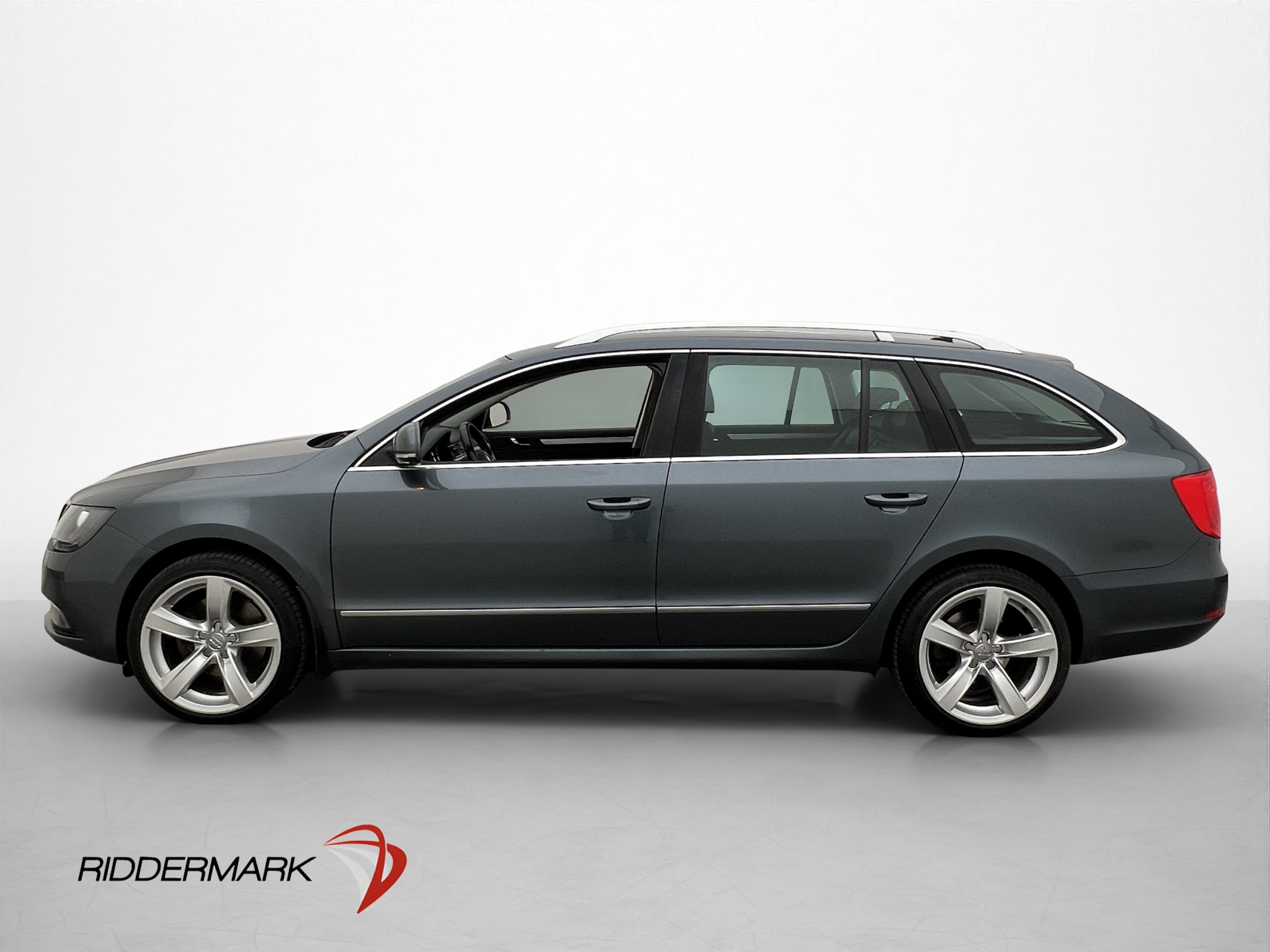 Škoda Superb Combi 2.0 TDI 4x4 DSG Sequential, 6-trins, 170ps, 2015