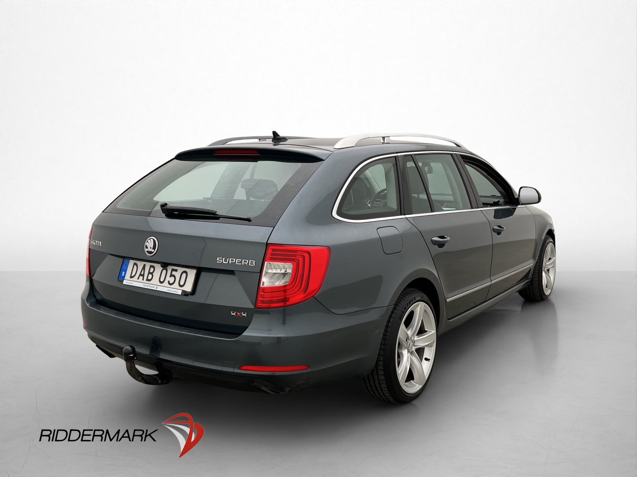 Škoda Superb Combi 2.0 TDI 4x4 DSG Sequential, 6-trins, 170ps, 2015