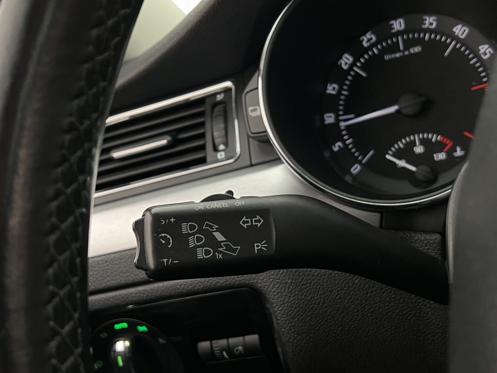 Škoda Superb Combi 2.0 TDI 4x4 DSG Sequential, 6-trins, 170ps, 2015