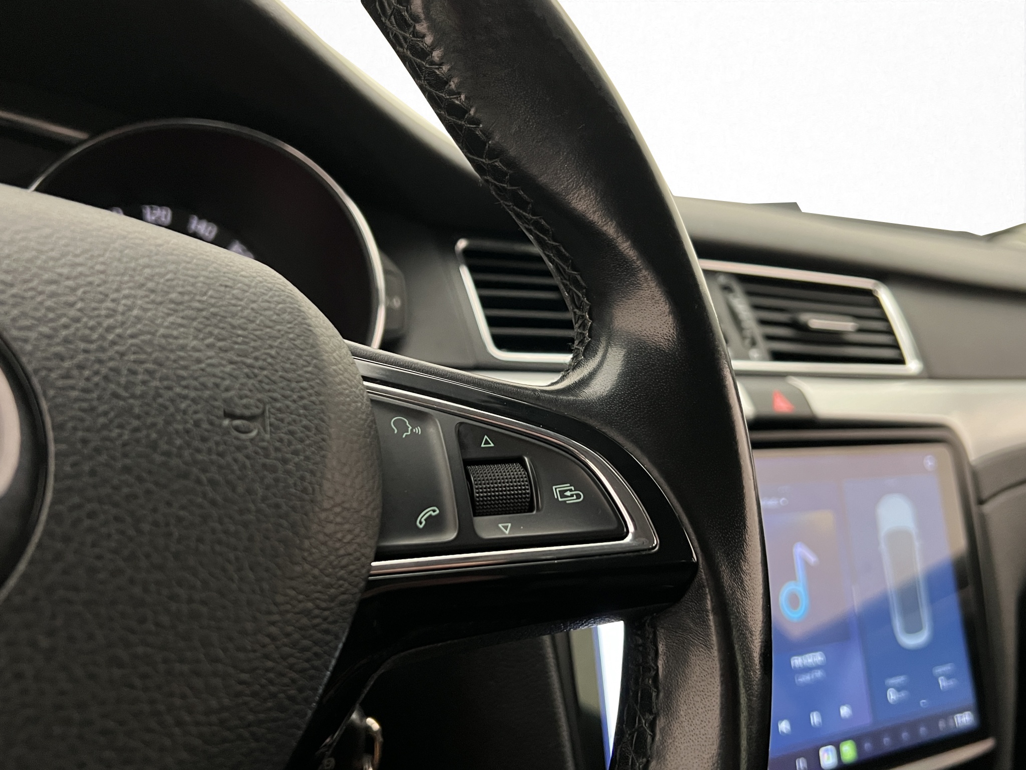 Škoda Superb Combi 2.0 TDI 4x4 DSG Sequential, 6-trins, 170ps, 2015