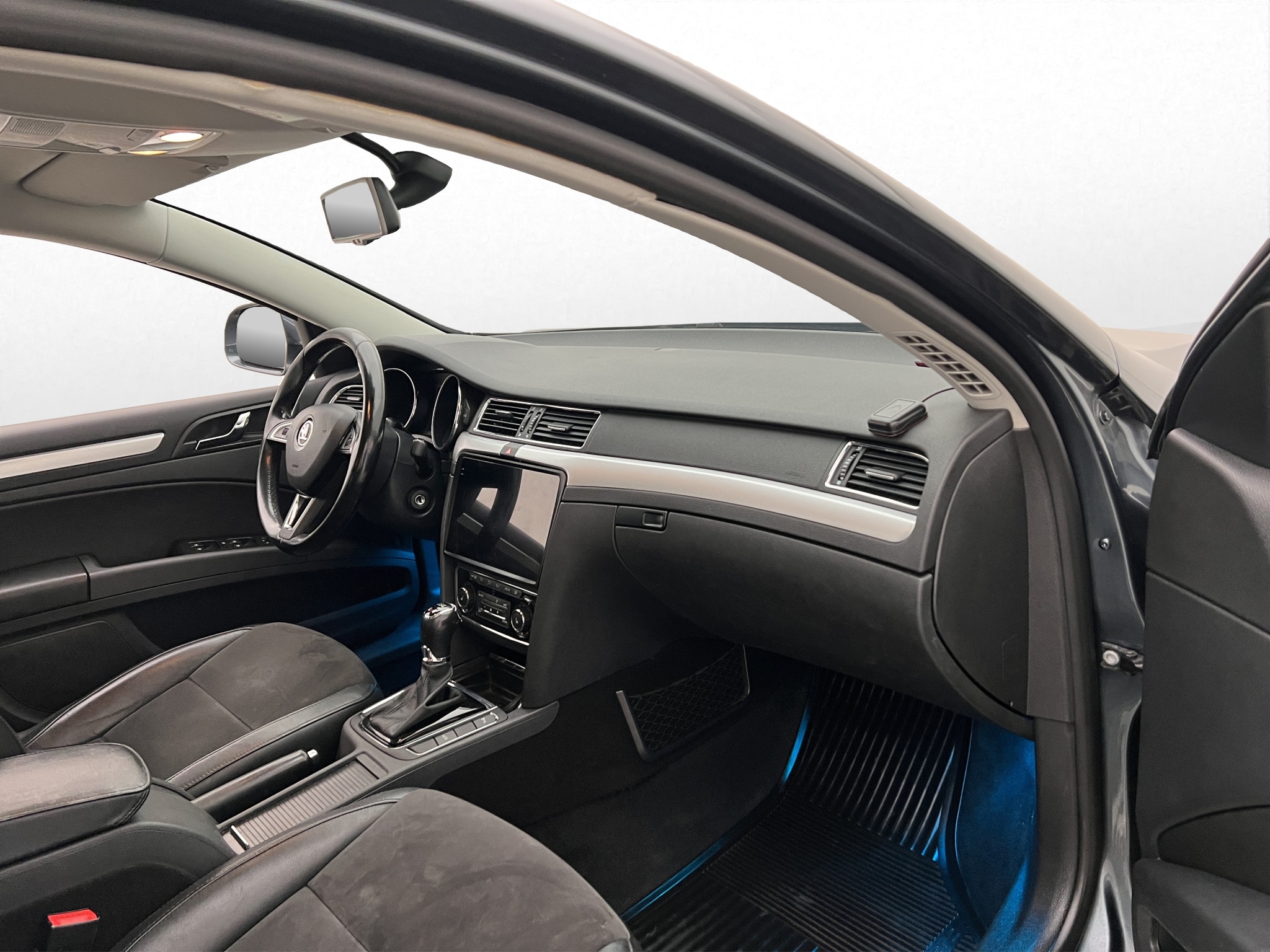Škoda Superb Combi 2.0 TDI 4x4 DSG Sequential, 6-trins, 170ps, 2015