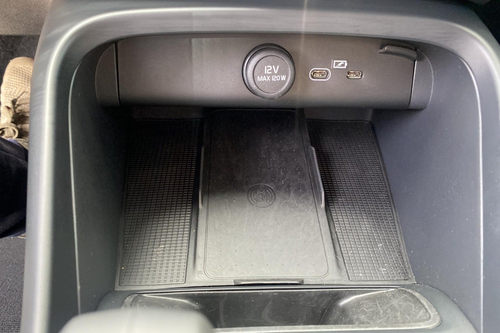 Volvo EX40 Single Motor Extended Range, 252ps, 2026