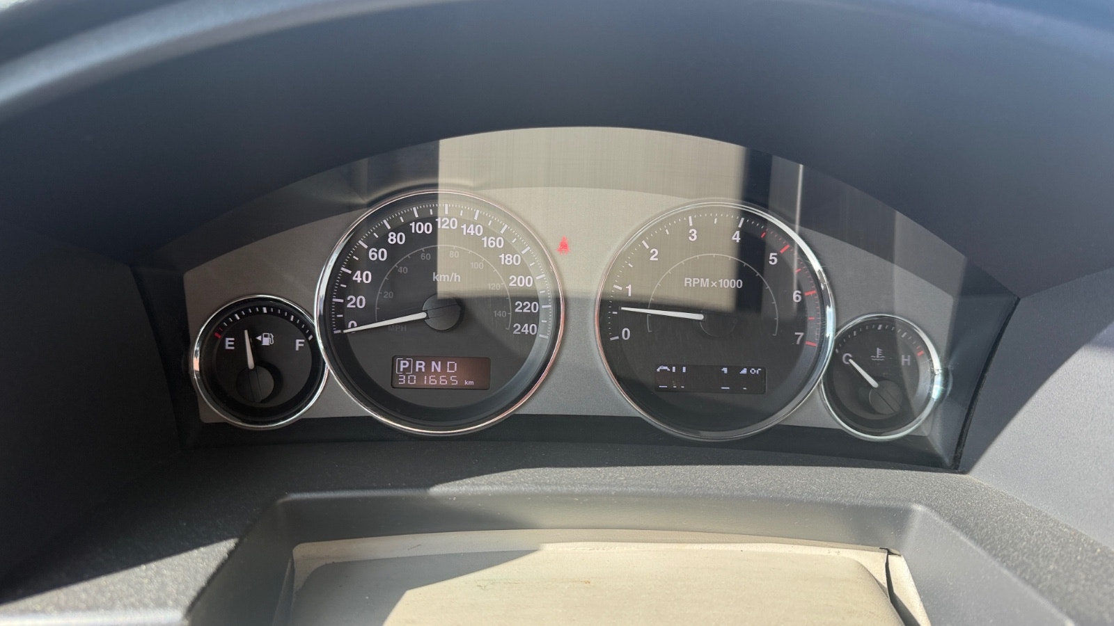 Jeep Commander 3.0 V6 CRD 4WD Automatic, 5-trins, 218ps, 2008