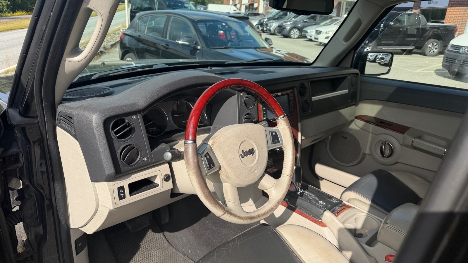 Jeep Commander 3.0 V6 CRD 4WD Automatic, 5-trins, 218ps, 2008