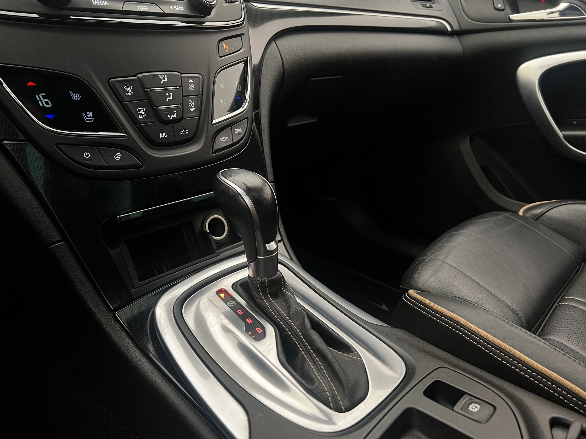 Opel Insignia 2.0 BiTurbo CDTI  Automatic, 195hp, 2015