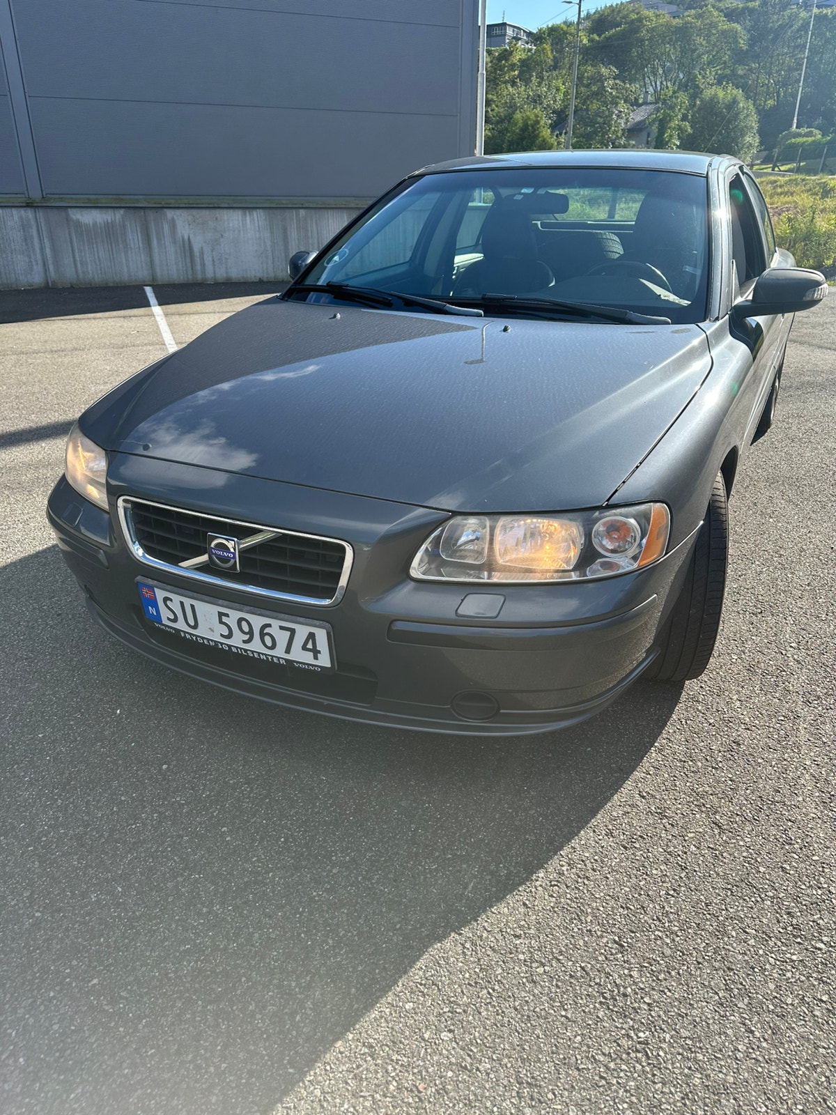 Volvo S60 2.4D Manual, 5-trins, 126ps, 2008