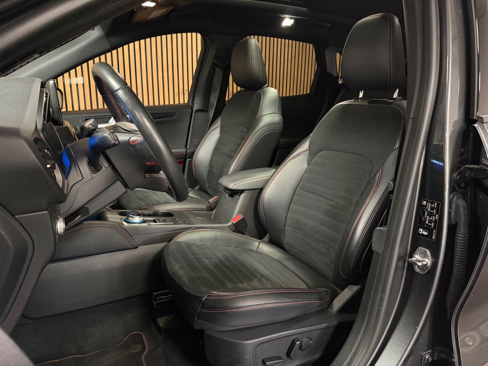 Ford Kuga Plug-In Hybrid E-CVT, 225hp, 2020