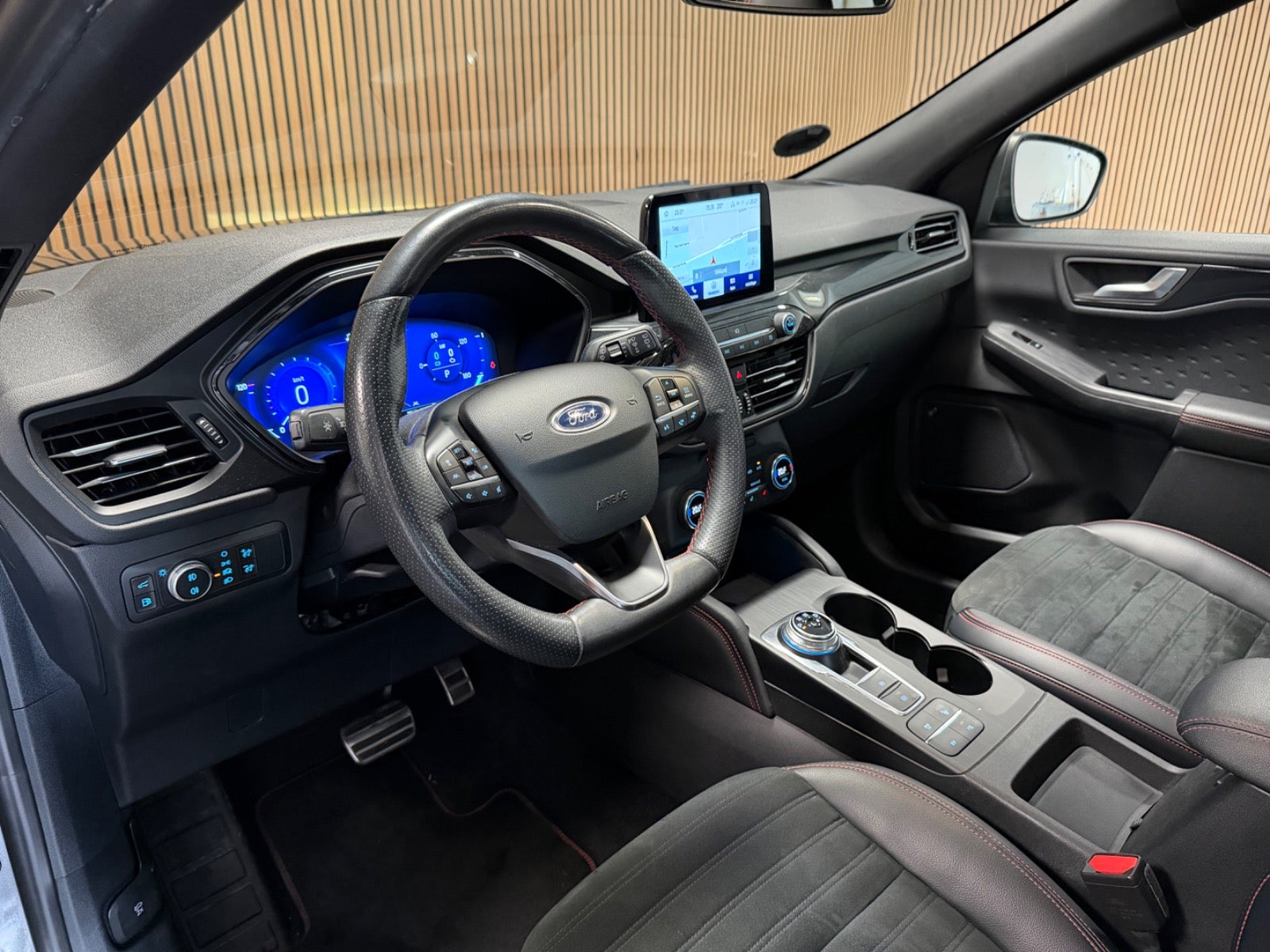 Ford Kuga Plug-In Hybrid E-CVT, 225hp, 2020
