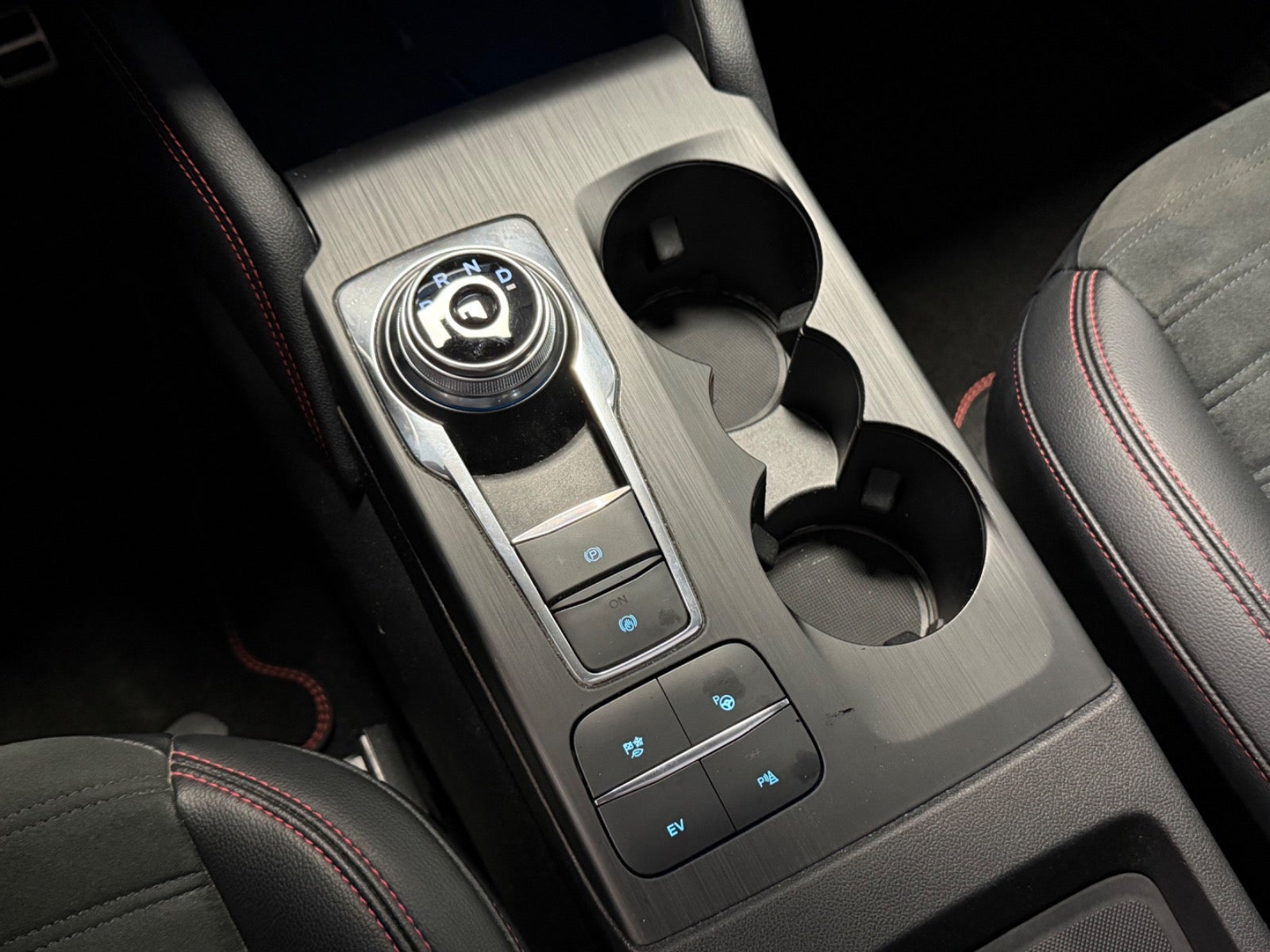 Ford Kuga Plug-In Hybrid E-CVT, 225hp, 2020