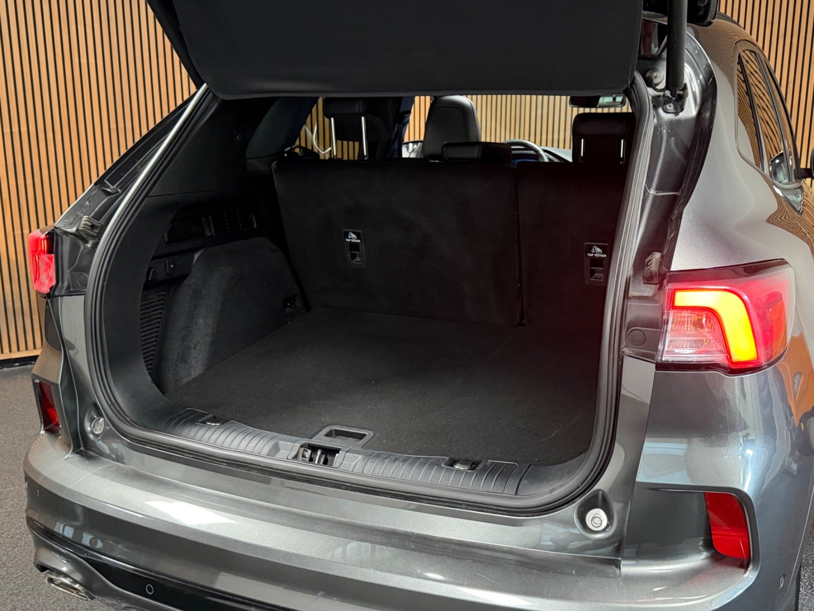 Ford Kuga Plug-In Hybrid E-CVT, 225hp, 2020
