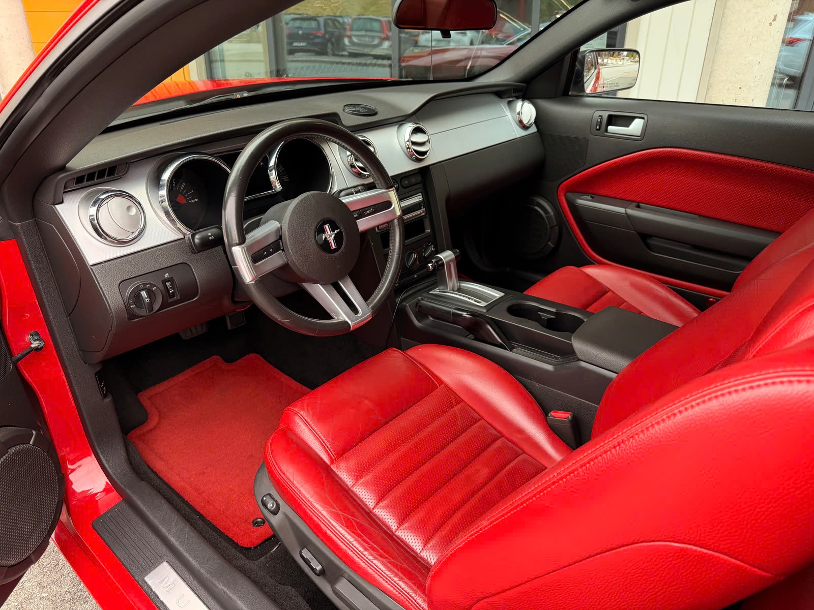 Ford Mustang GT Automatic, 5-trins, 304ps, 2005