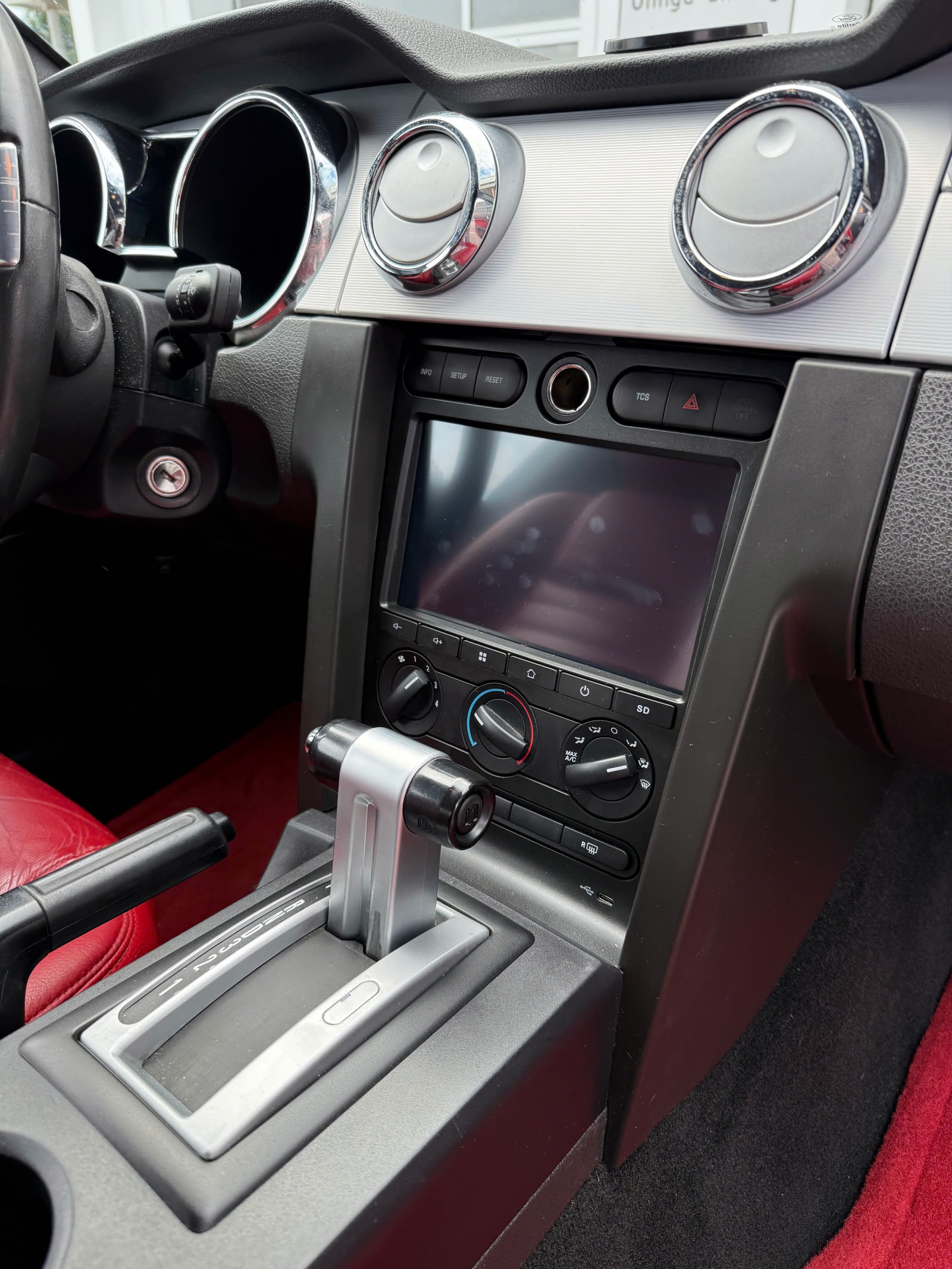 Ford Mustang GT Automatic, 5-trins, 304ps, 2005