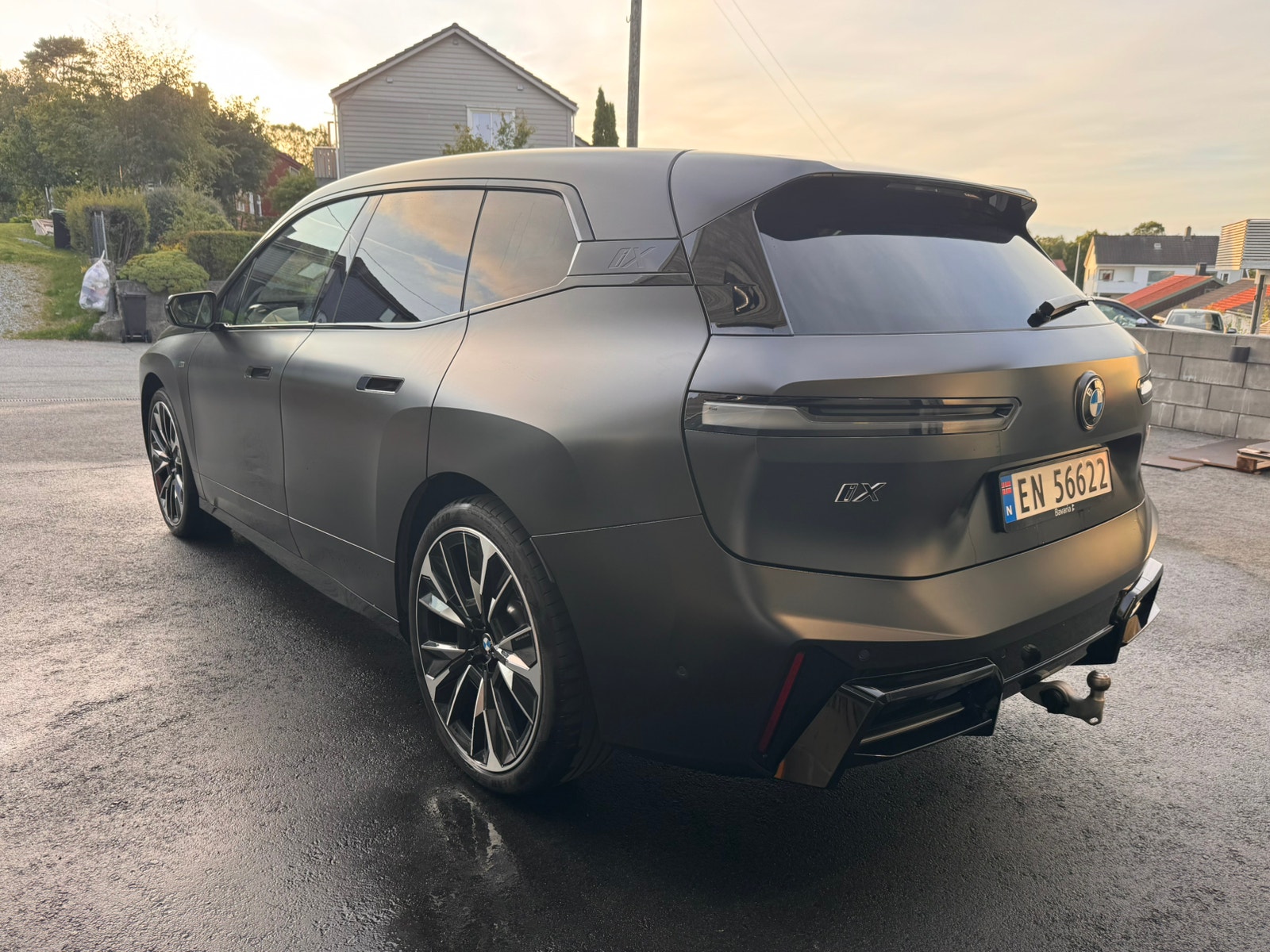 BMW iX M70 xDrive, 660hp, 2025