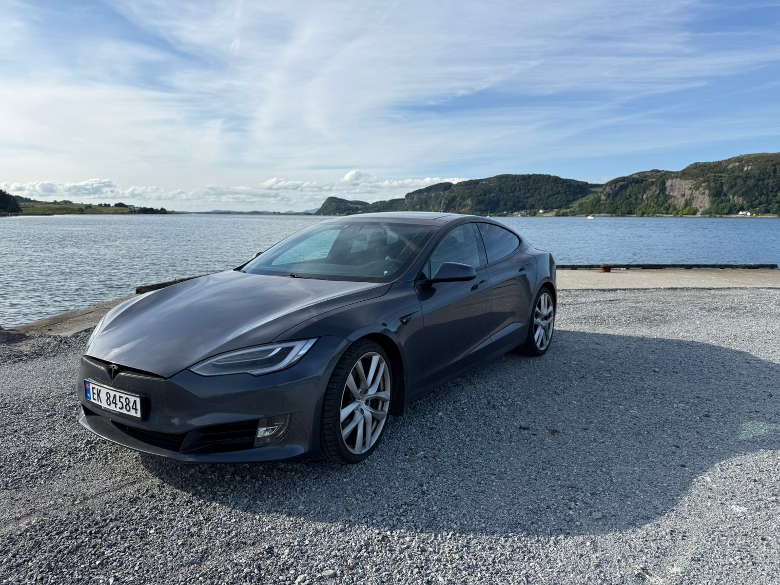 Tesla Model S 100D, 525ps, 2018