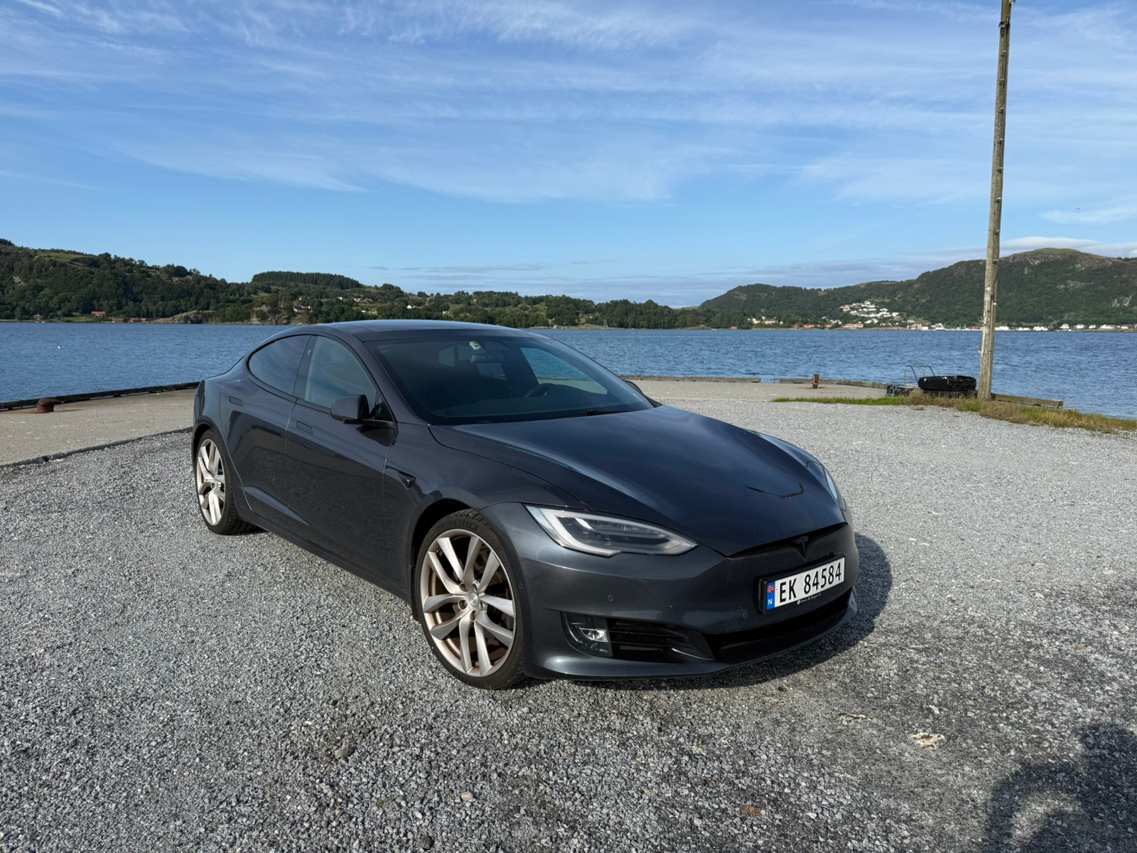 Tesla Model S 100D, 525ps, 2018