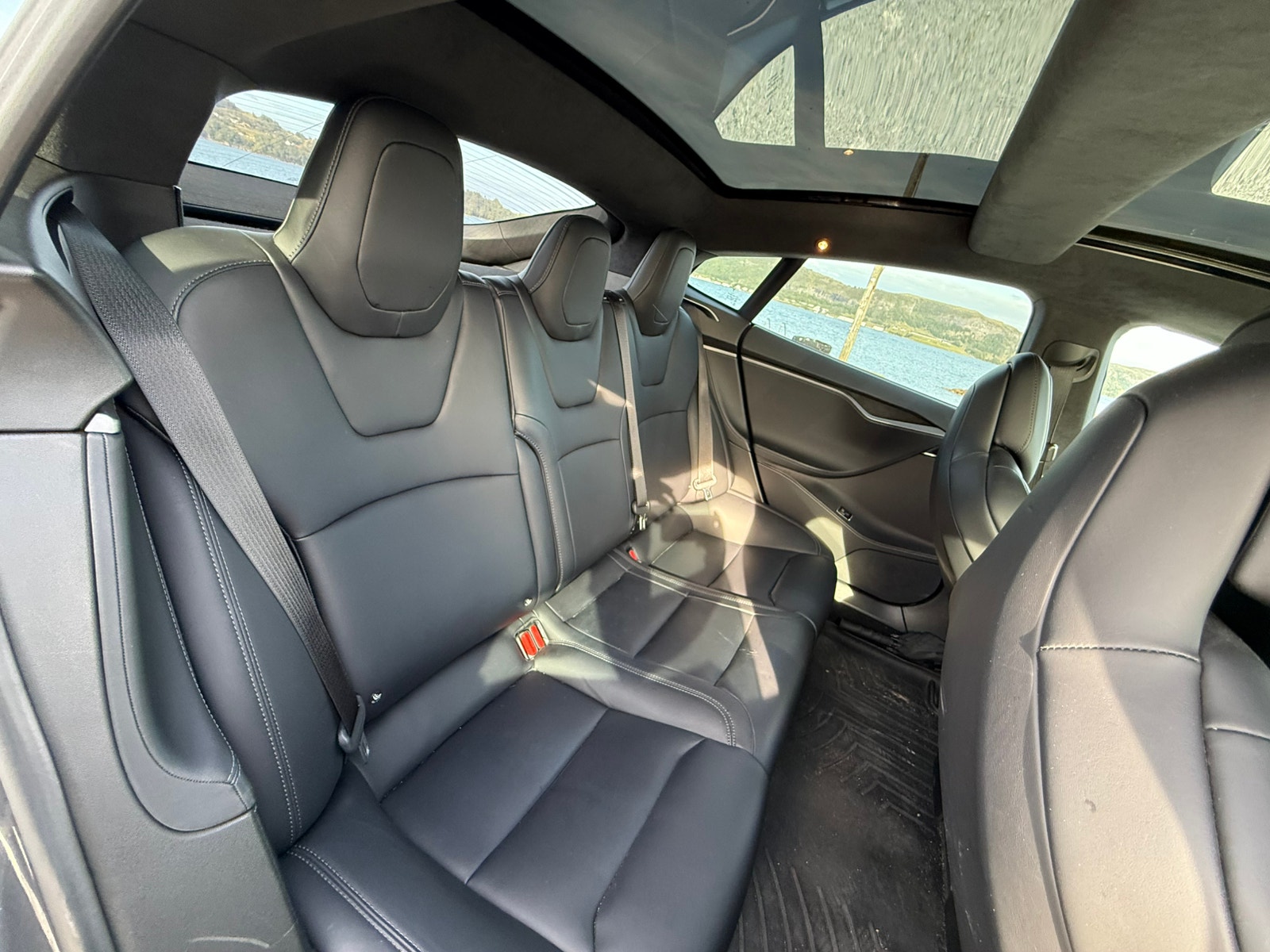 Tesla Model S 100D, 525ps, 2018
