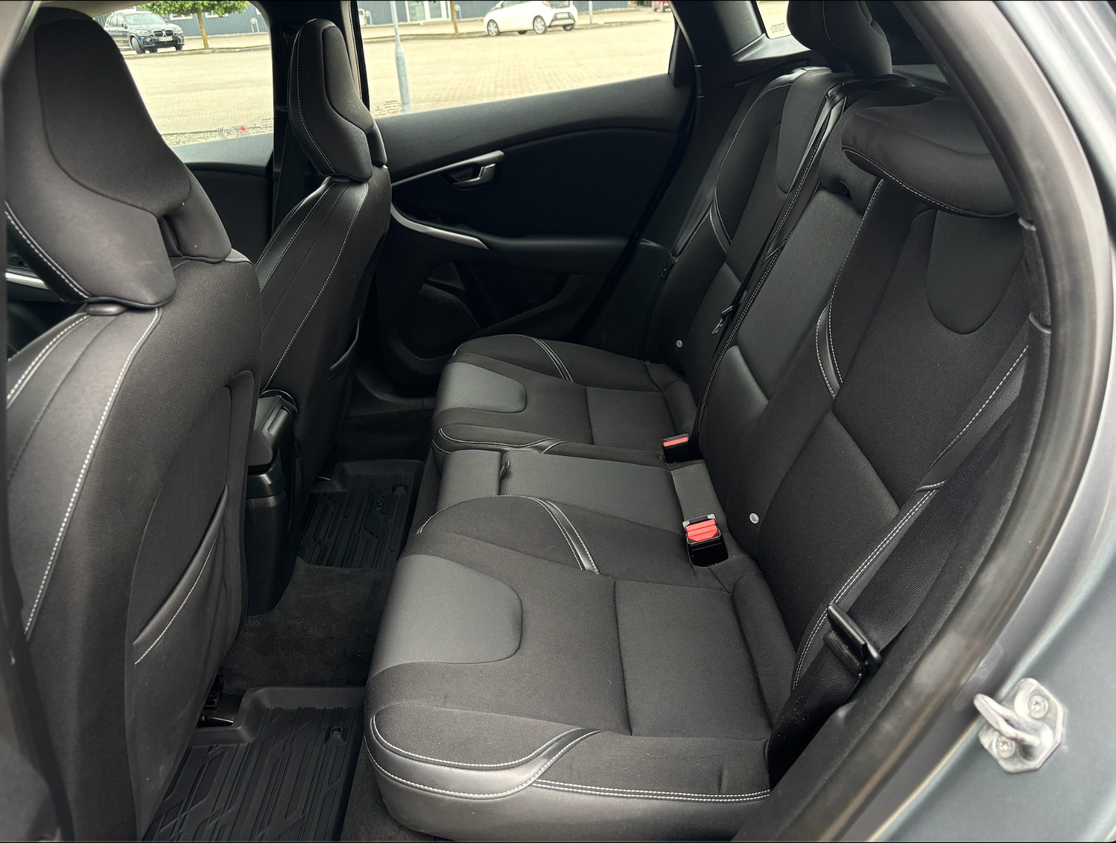 Volvo V40 D2 Manual, 115hp, 2015