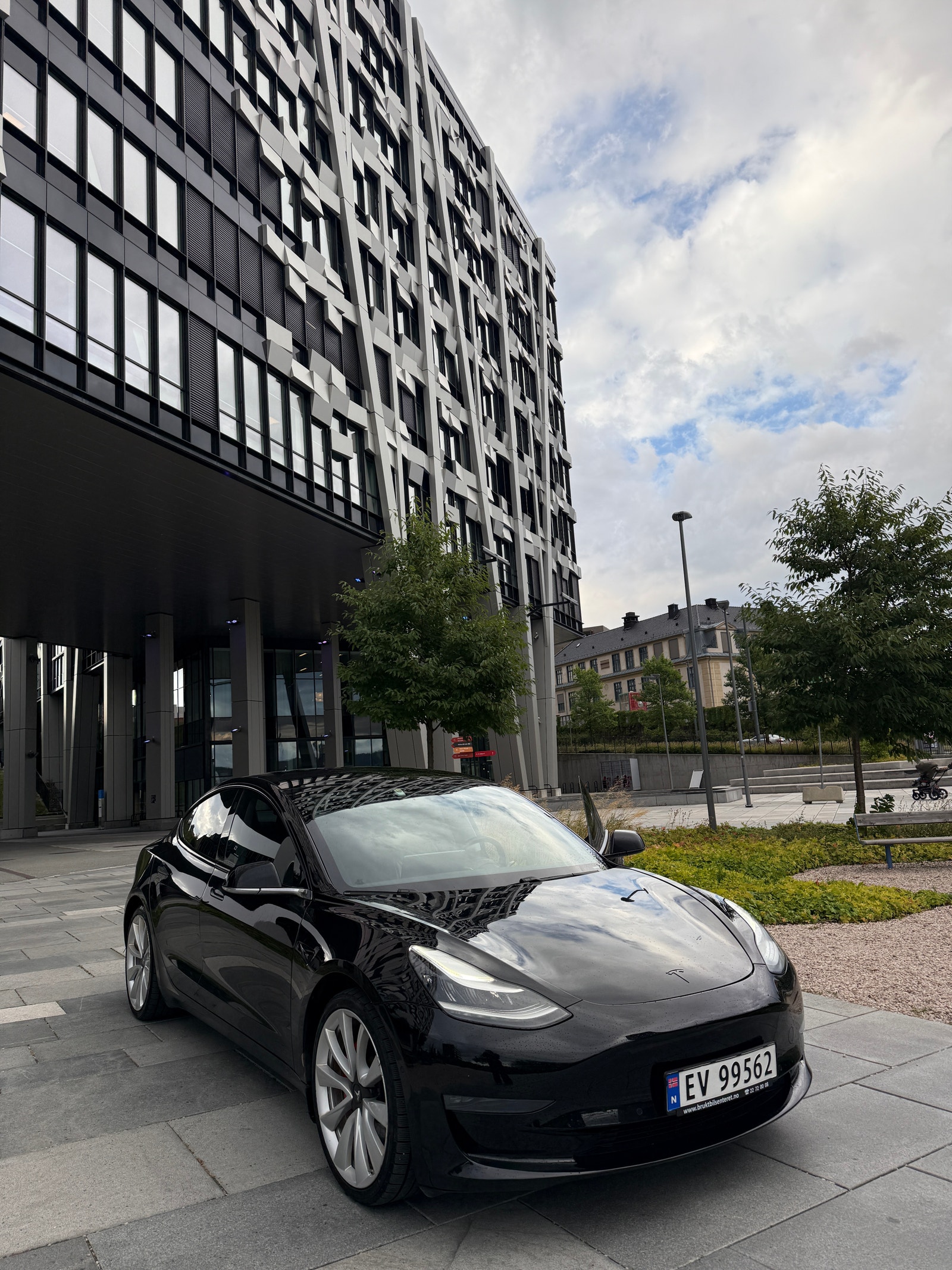 Tesla Model 3 Performance, 513hk, 2019