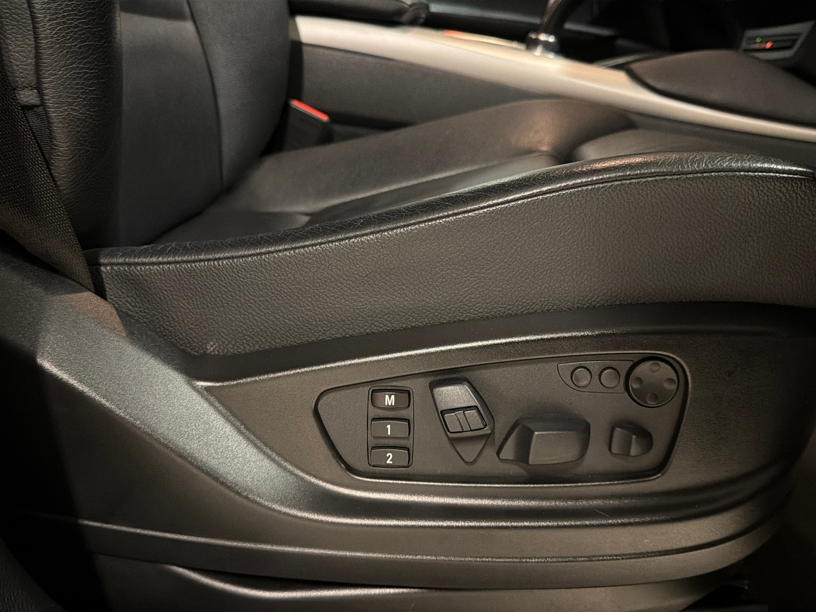 BMW X6 xDrive40d Steptronic, 306hp, 2012