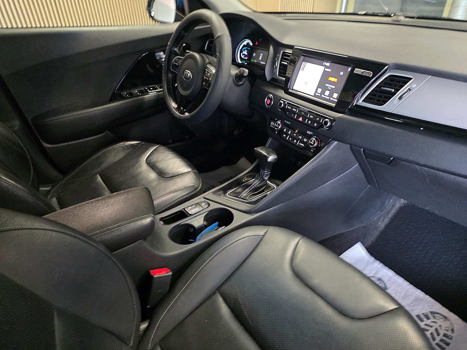 Kia Niro Hybrid DCT, 141hp, 2017